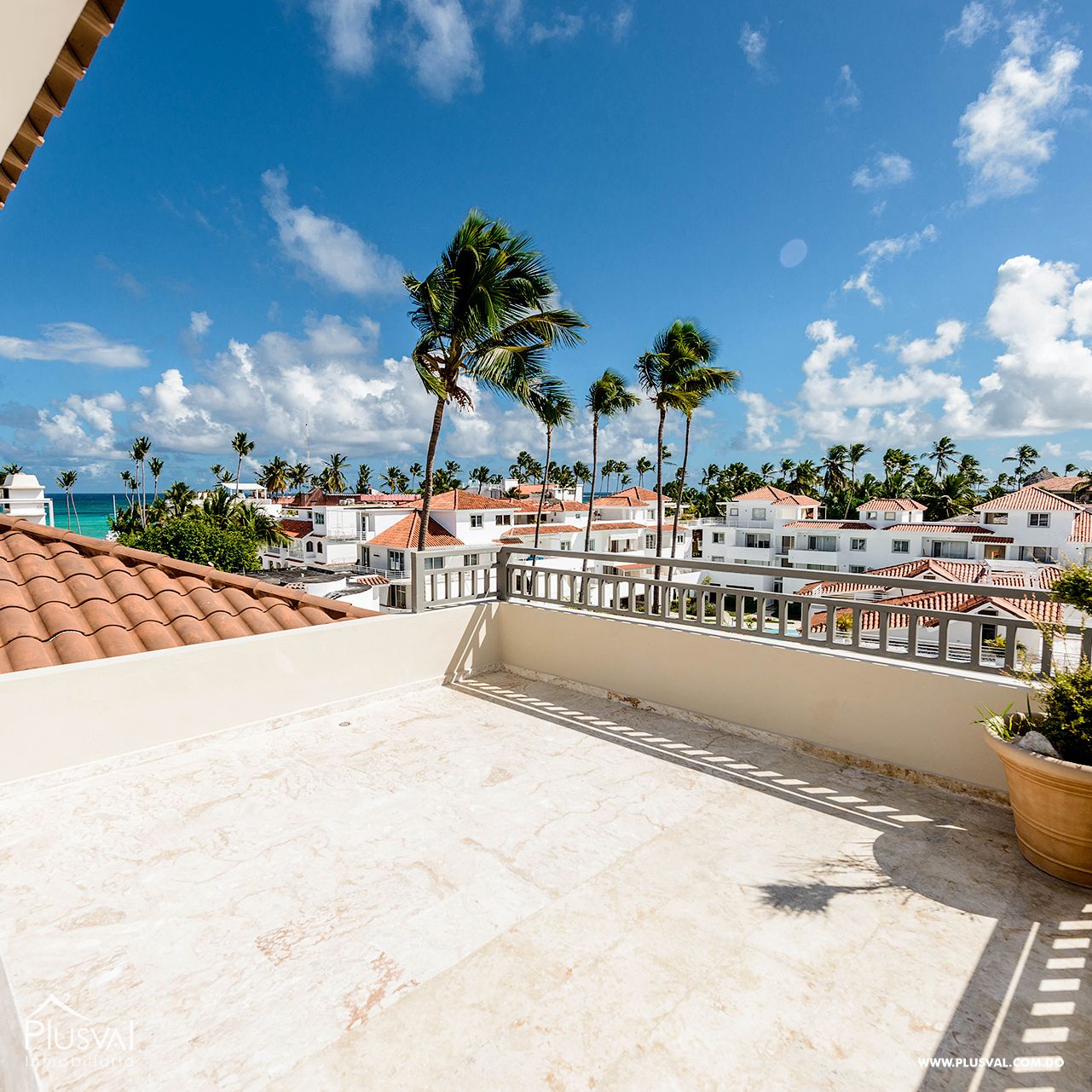 Penthouse de 3 pisos cerca de la playa en Los Corales, Punta Cana 436887