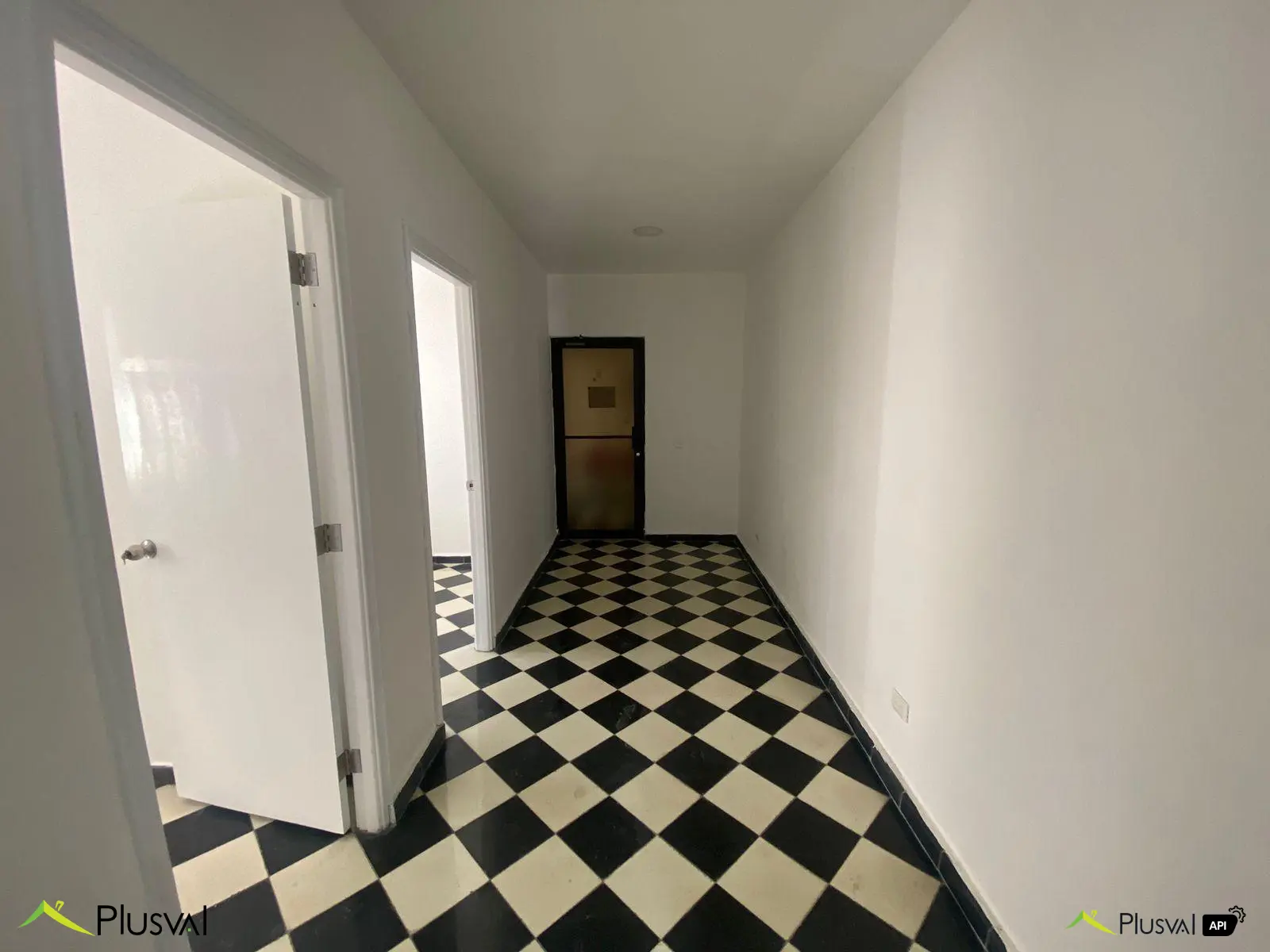 Alquilo Excelente Local Centro Odontologico Uruguay en Gazcue- Calle Uruguay 1, Gazcue 445514