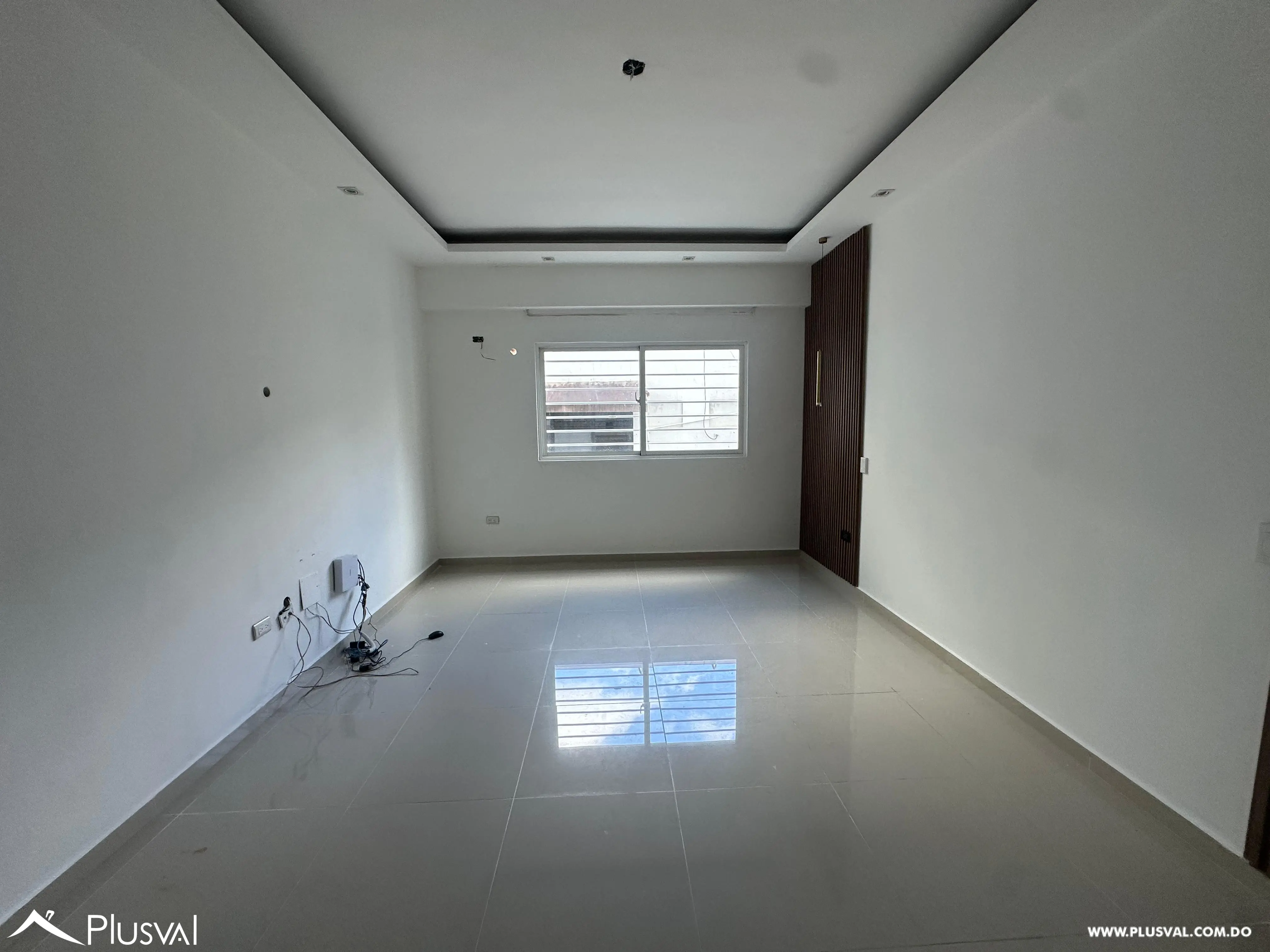 Venta de apartamento de 3 habitaciones en Evaristo Morales 484558