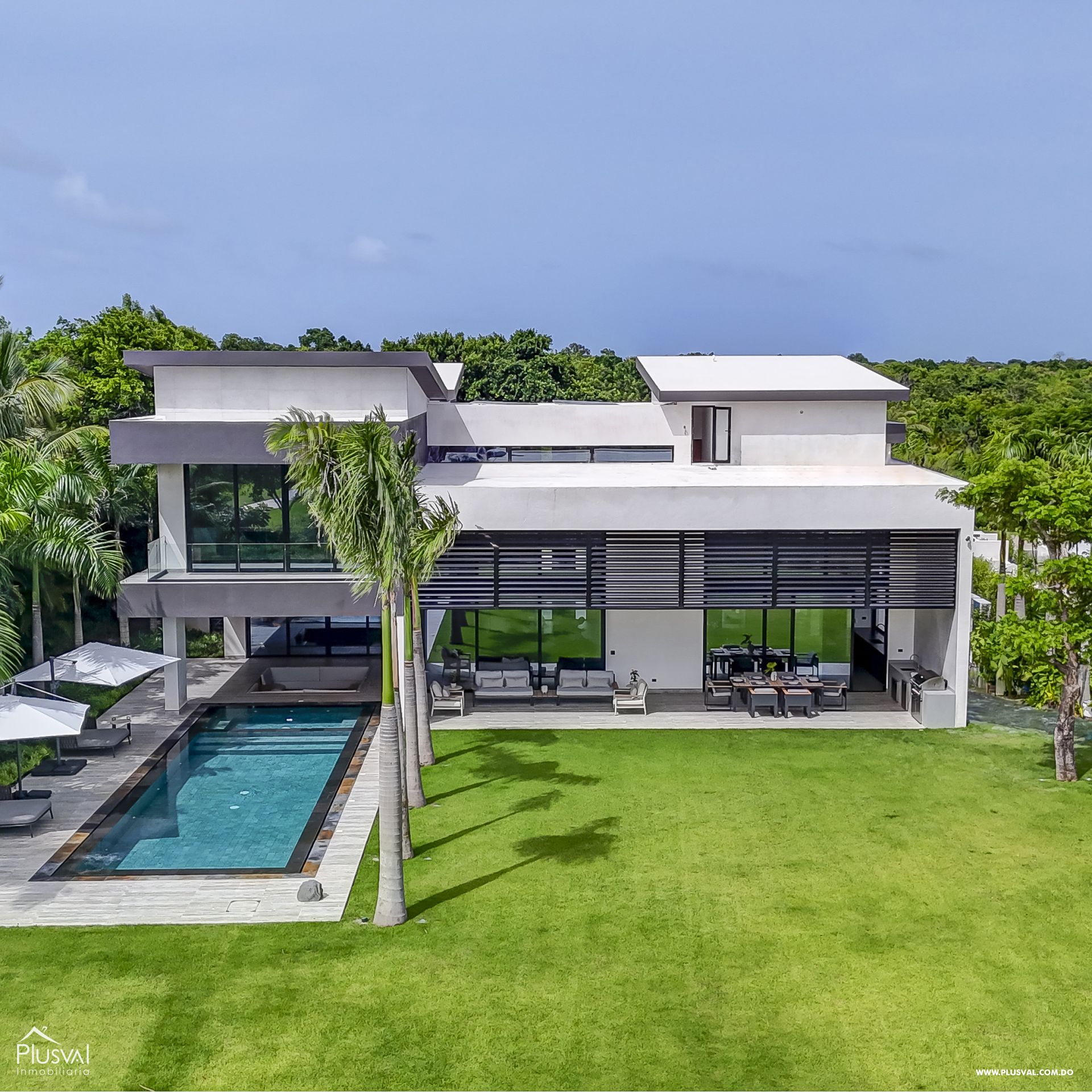 Modern Luxury Villa in Hacienda on sale, Punta Cana Resort. 370627