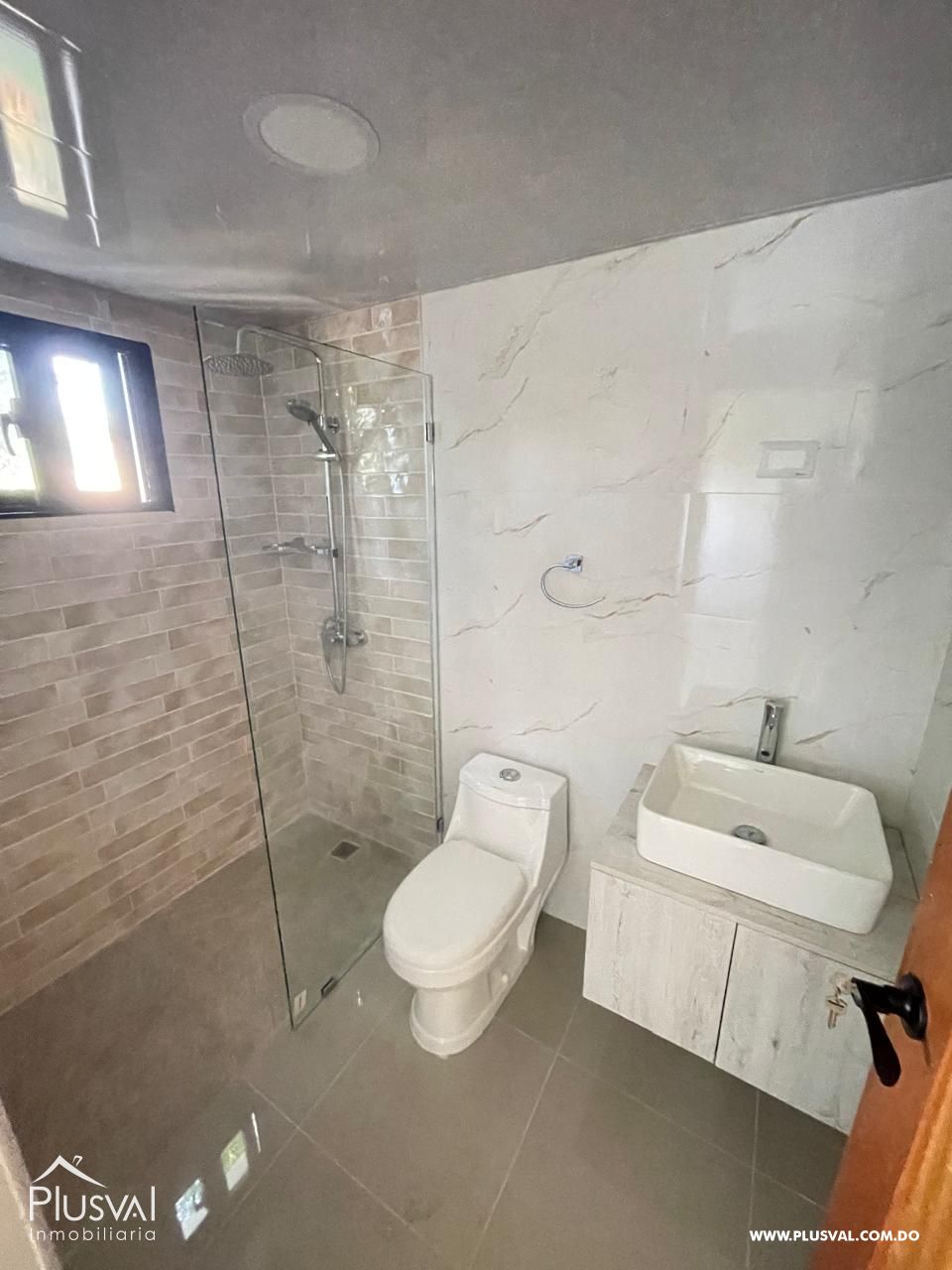 Apartamento en Venta  Avenida Antonio Guzmán Con Piscina y Seguridad 467325