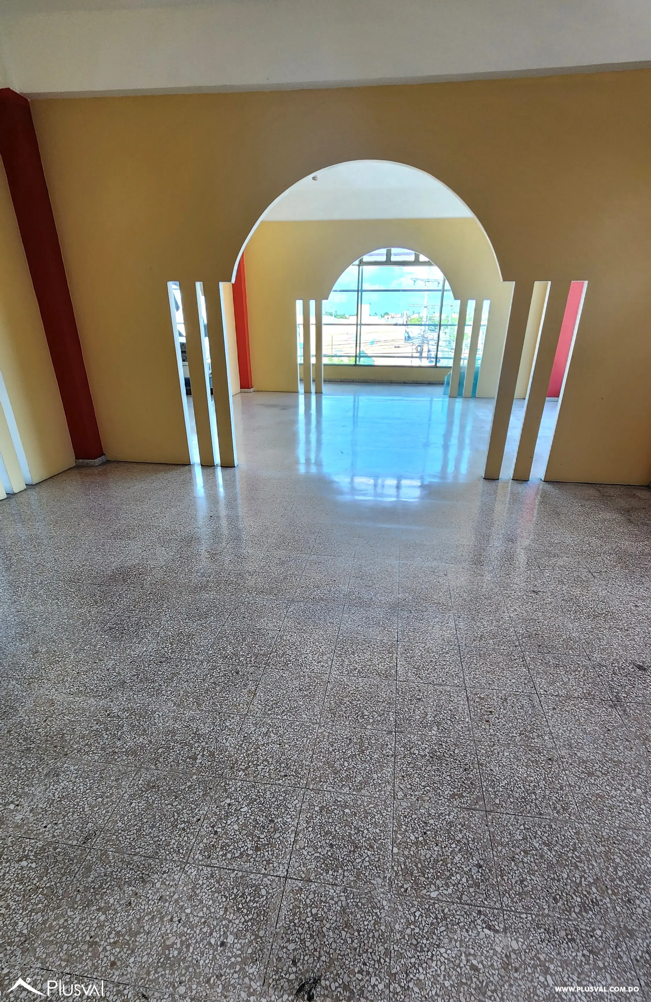 Se alquila Edificio Comercial 455196