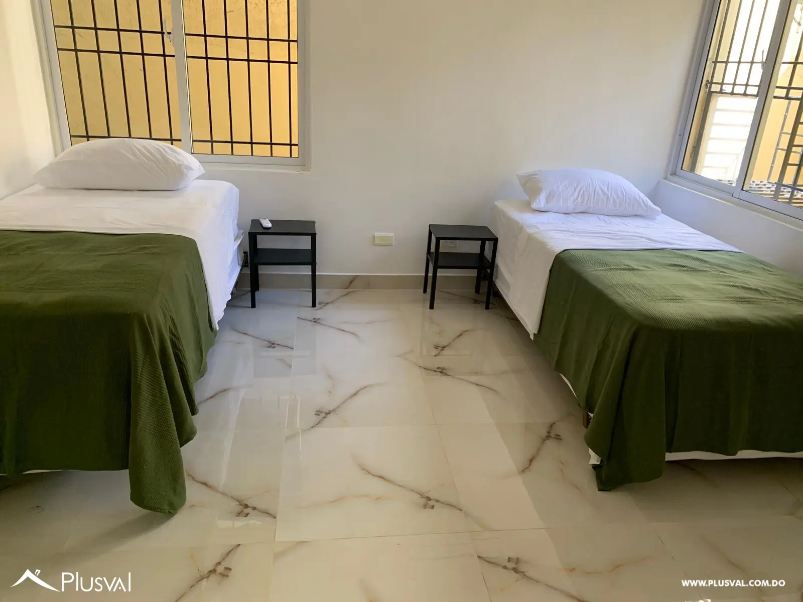 Apartamento de 3 habitaciones en alquiler en Evaristo Morales 523093