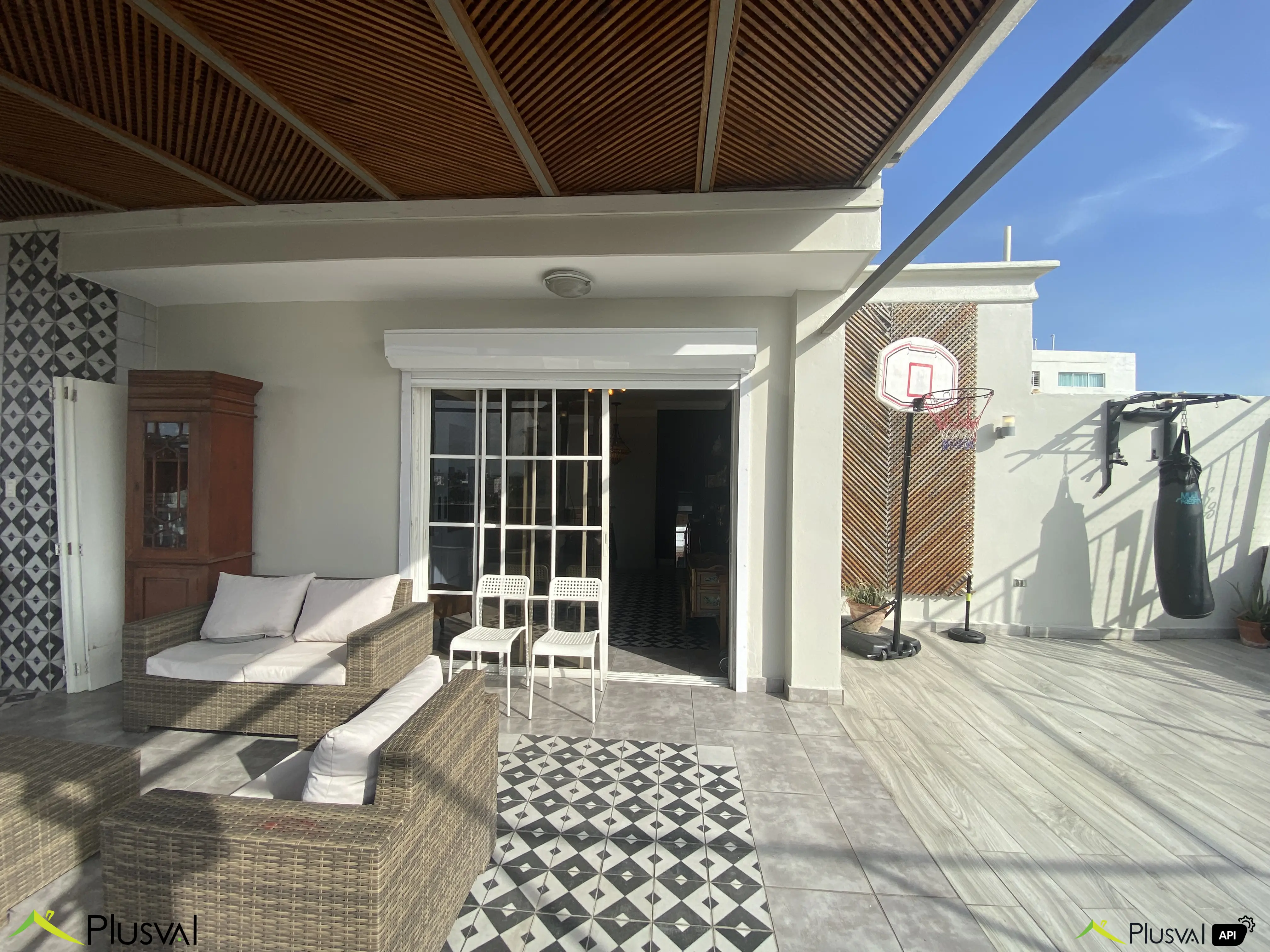 Vendo Excelente Apartamento Clásico en Evaristo Morales 450495