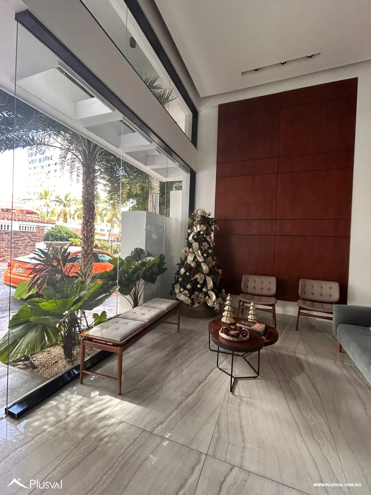 Amplio Apartamento en Venta En Naco 477254