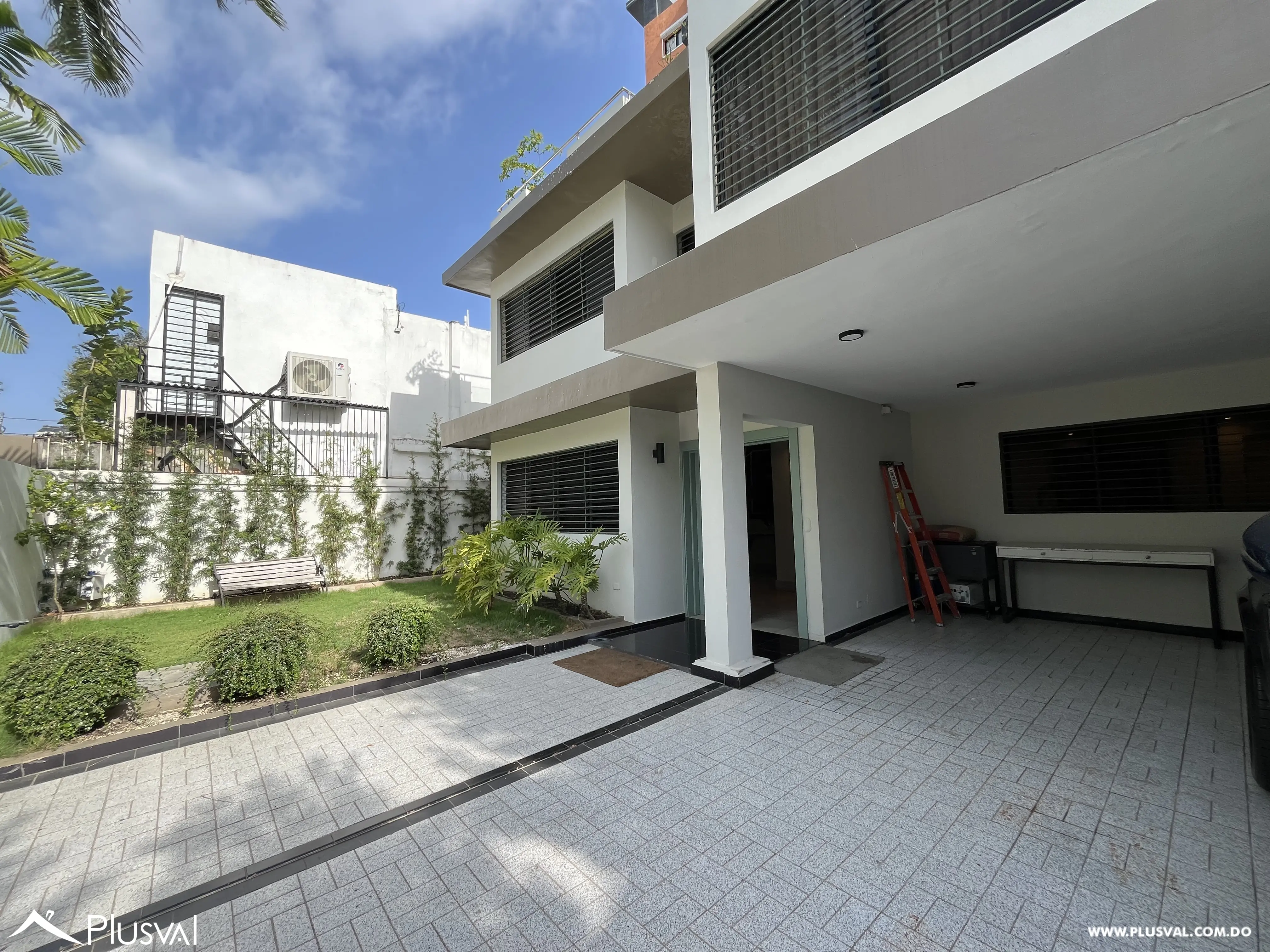 Casa de 4 habitaciones en alquiler amueblado en Los Cacicazgos 520206