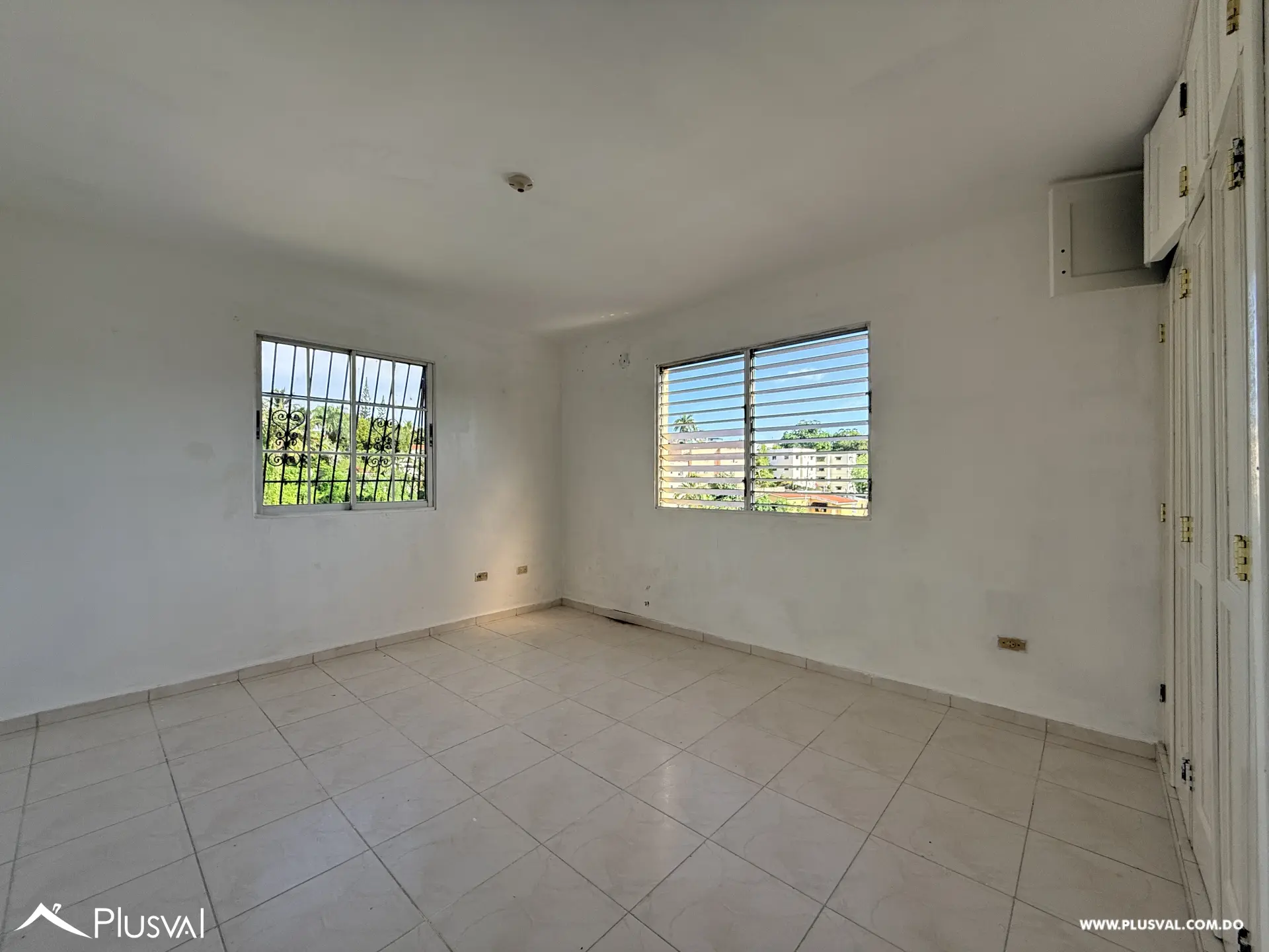 Apartamento AMPLIO de 3 Habitaciones en Ave. República de Colombia, Arroyo Hondo 536622
