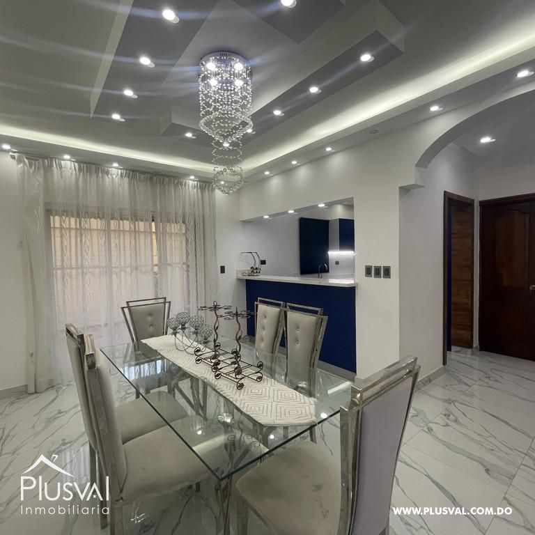 Amplia y remodelada casa cerca de la Ave. España 253701