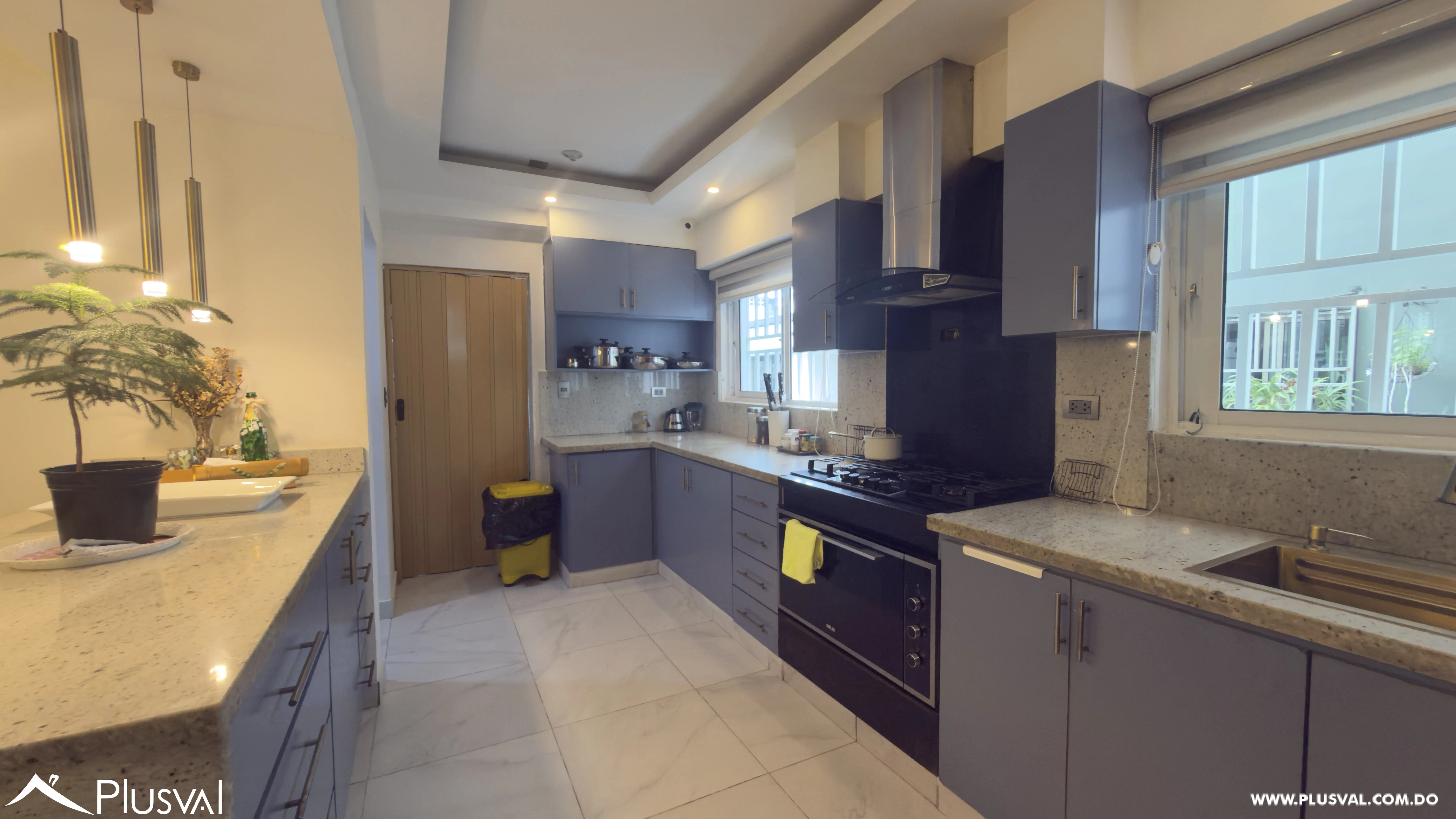 Apartamento con terraza en venta en Renacimiento 516682