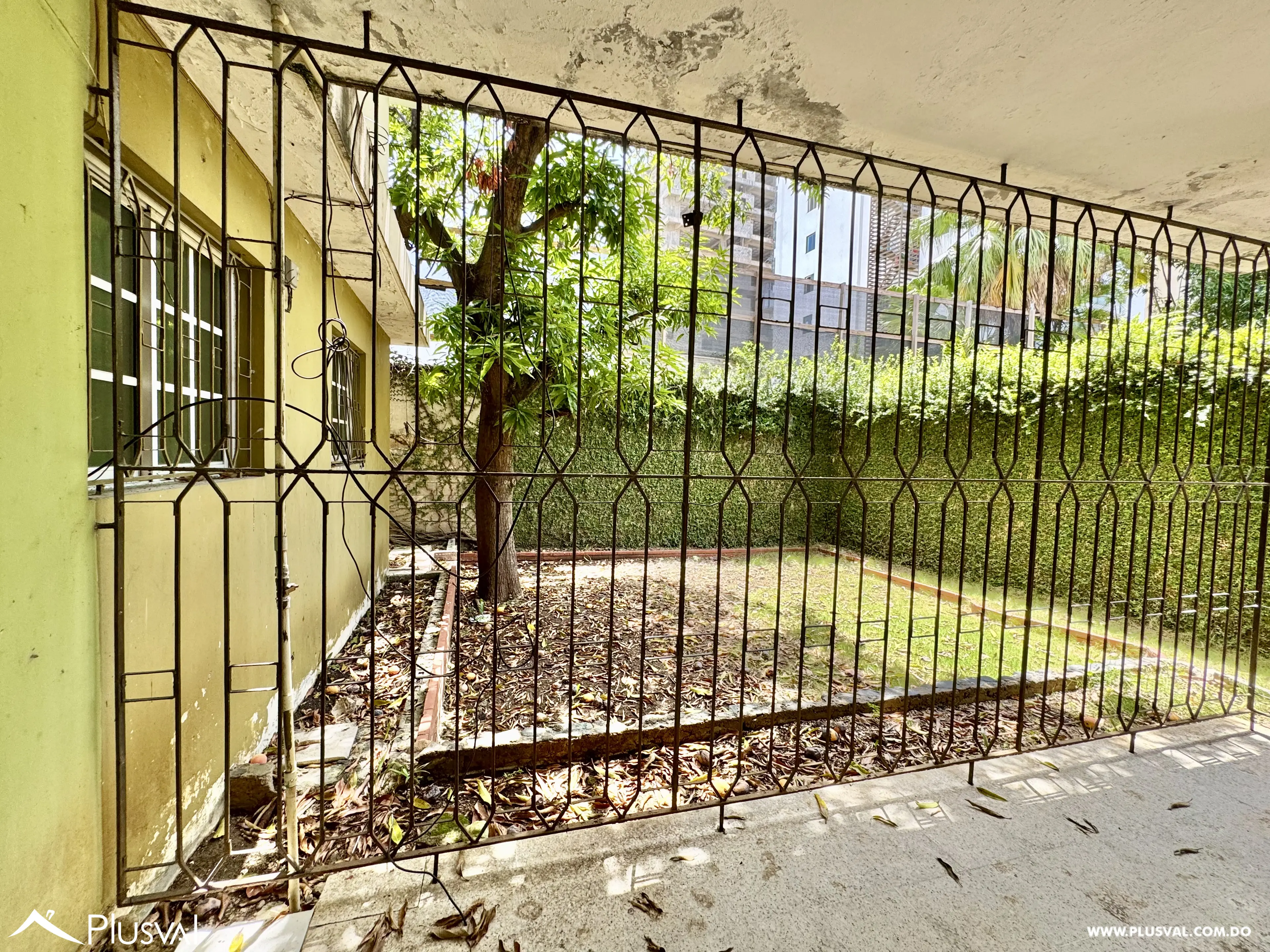 Vendo Maravillosa Casa de 2 Niveles en Los Cacicazgos 519150