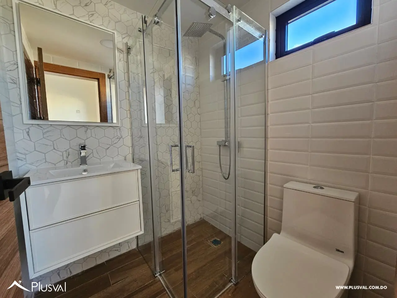 Casa en renta con piscina, terraza y jardín privado, amplios espacios y concepto abierto 477958