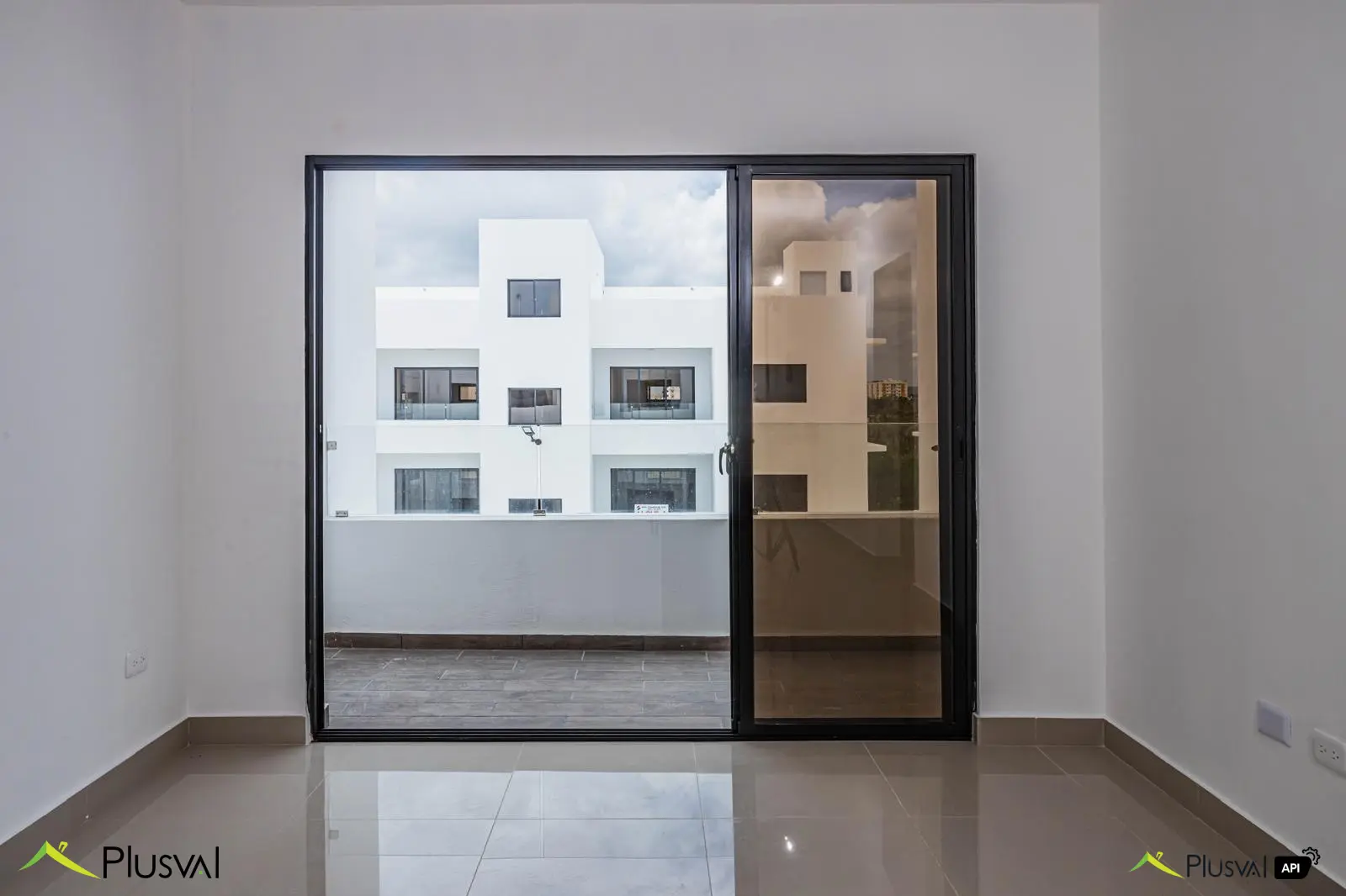 Confortable apartamento turistico con terraza y areas sociales. A 20 minutos de la playa 447034