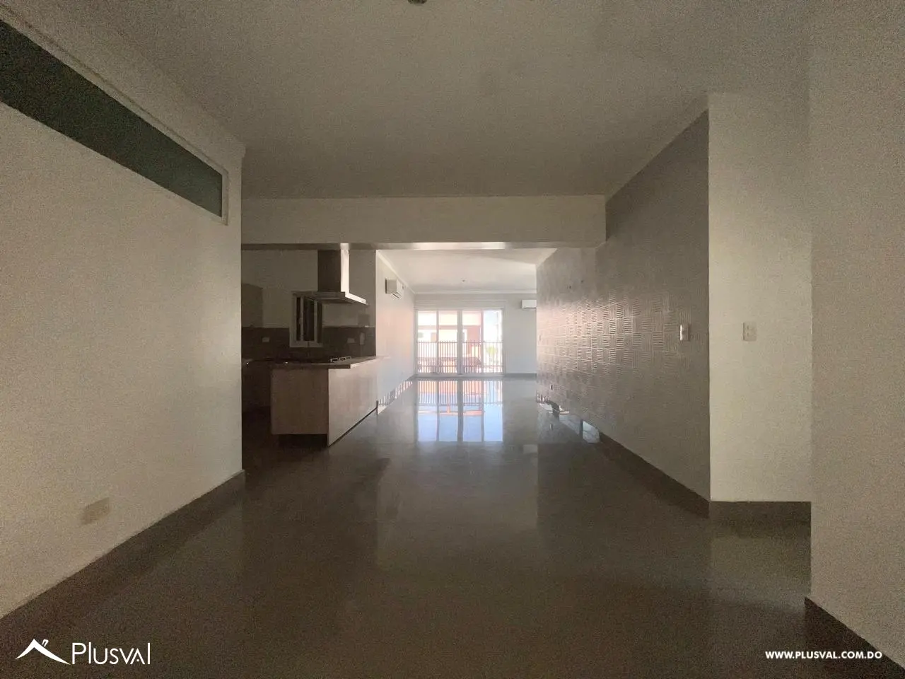 Apartamento en alquiler en Evaristo Morales con balcón tipo terraza 479236