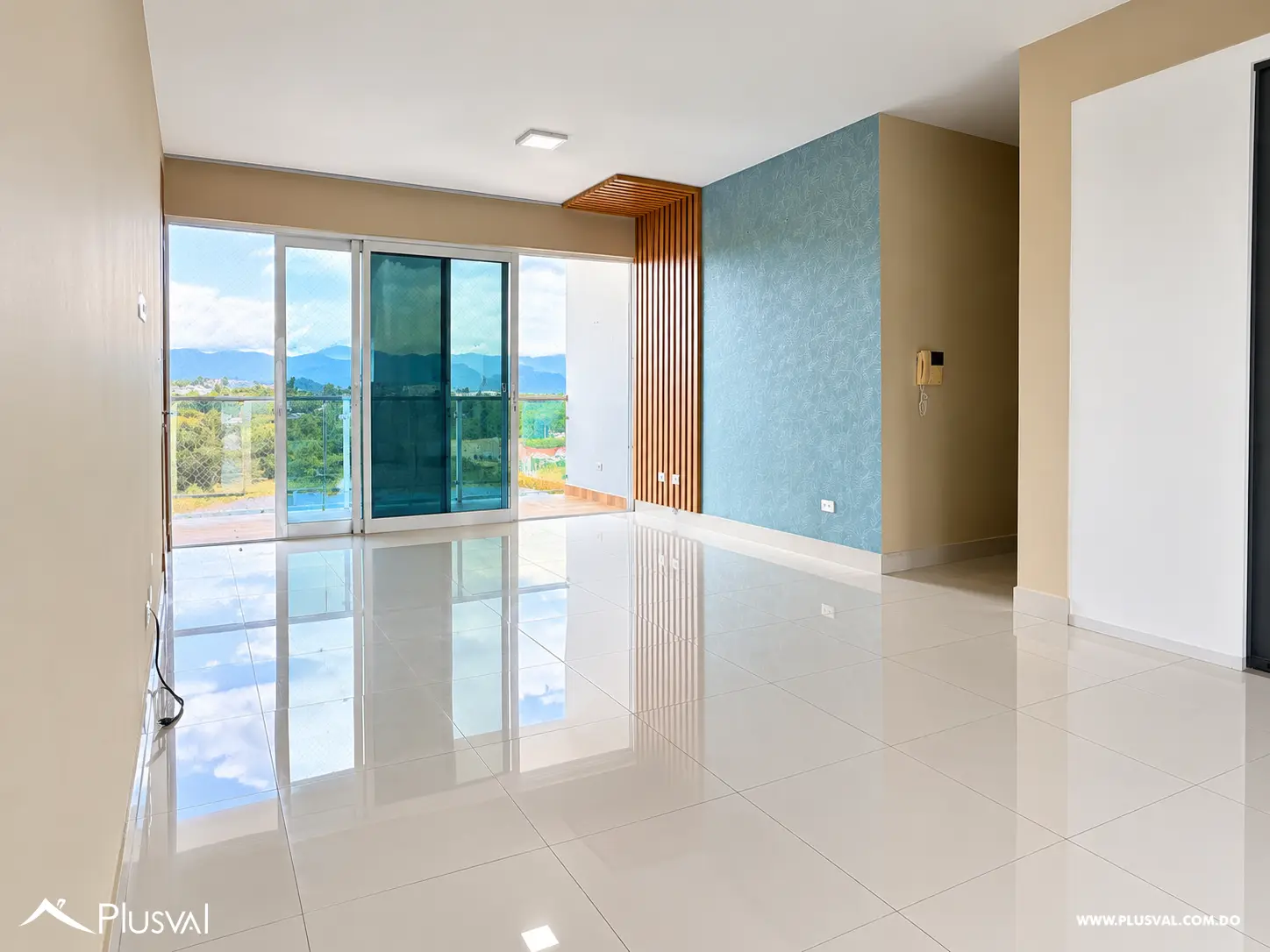 Apartamento de 3 Habitaciones en Séptimo Nivel con Amplios Espacios 527958