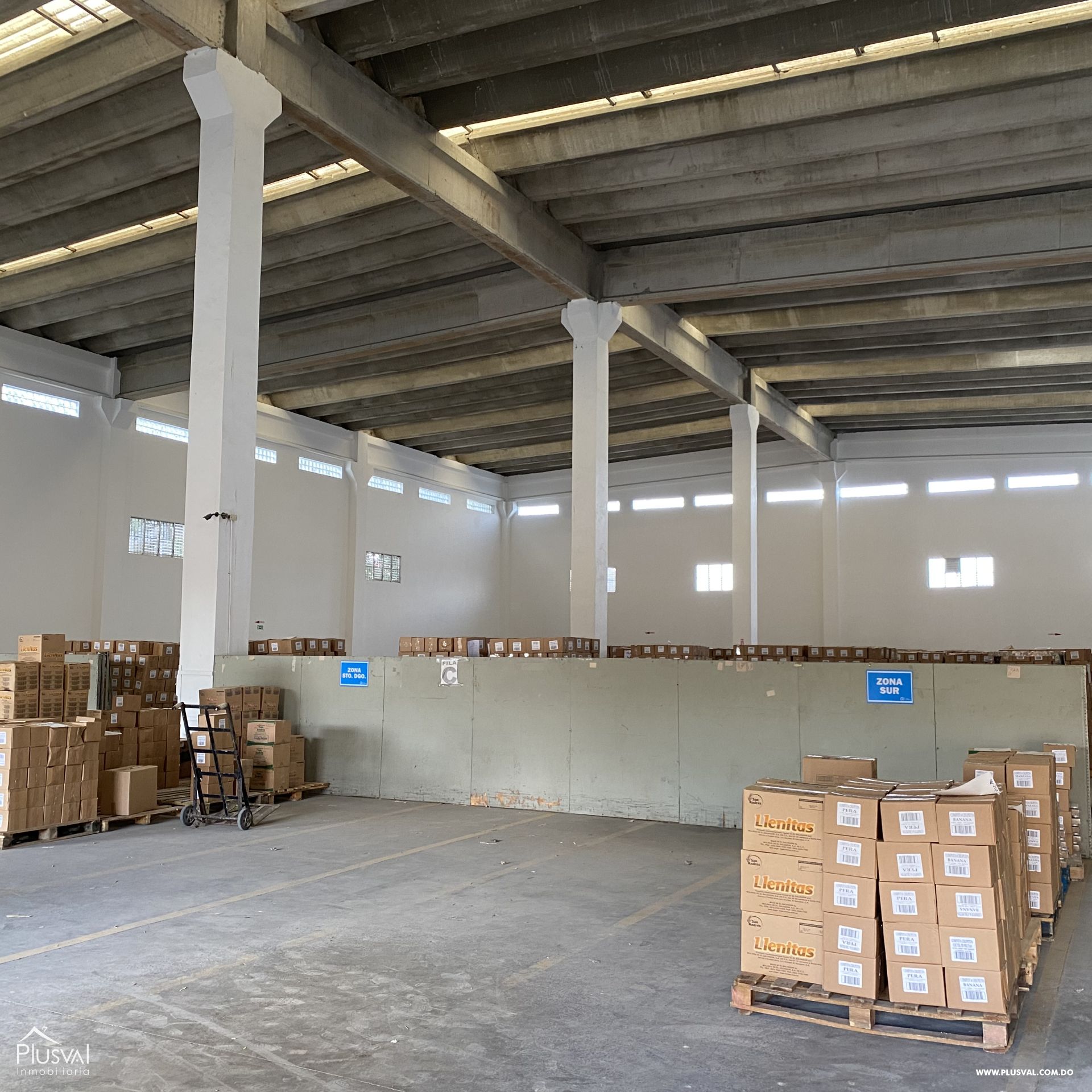 Alquilo Naves Industriales en Hainamosa 335256