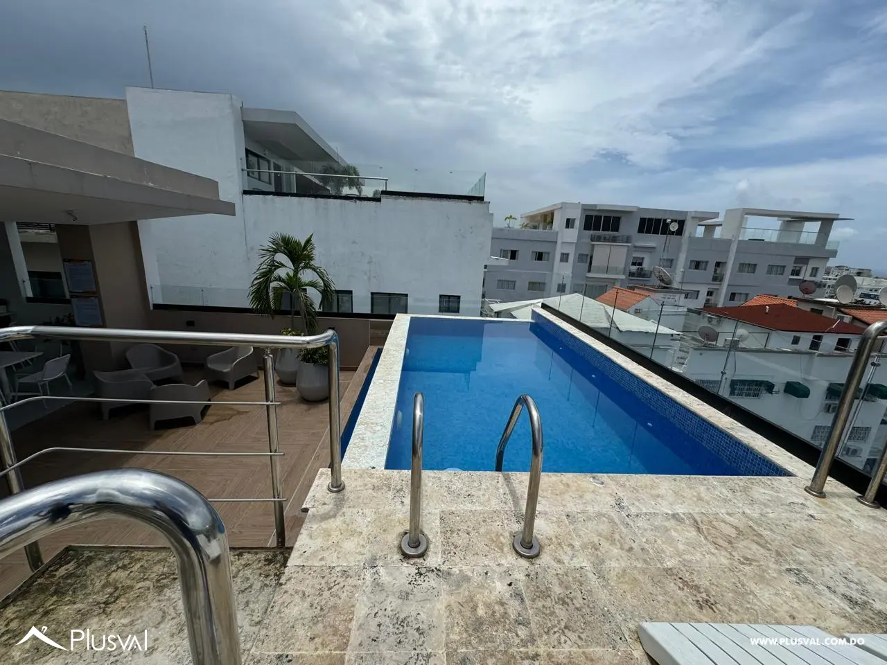 Alquiler  y Venta de comodo apartamento en torre moderna de Evaristo Morales 464630