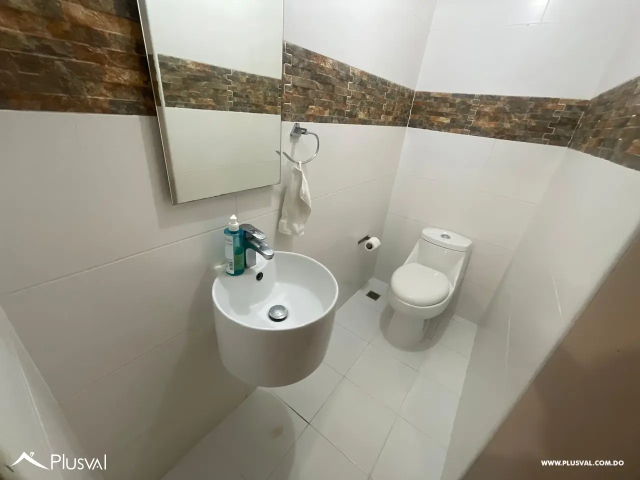 Hermoso apartamento en venta en Evaristo Morales 482997