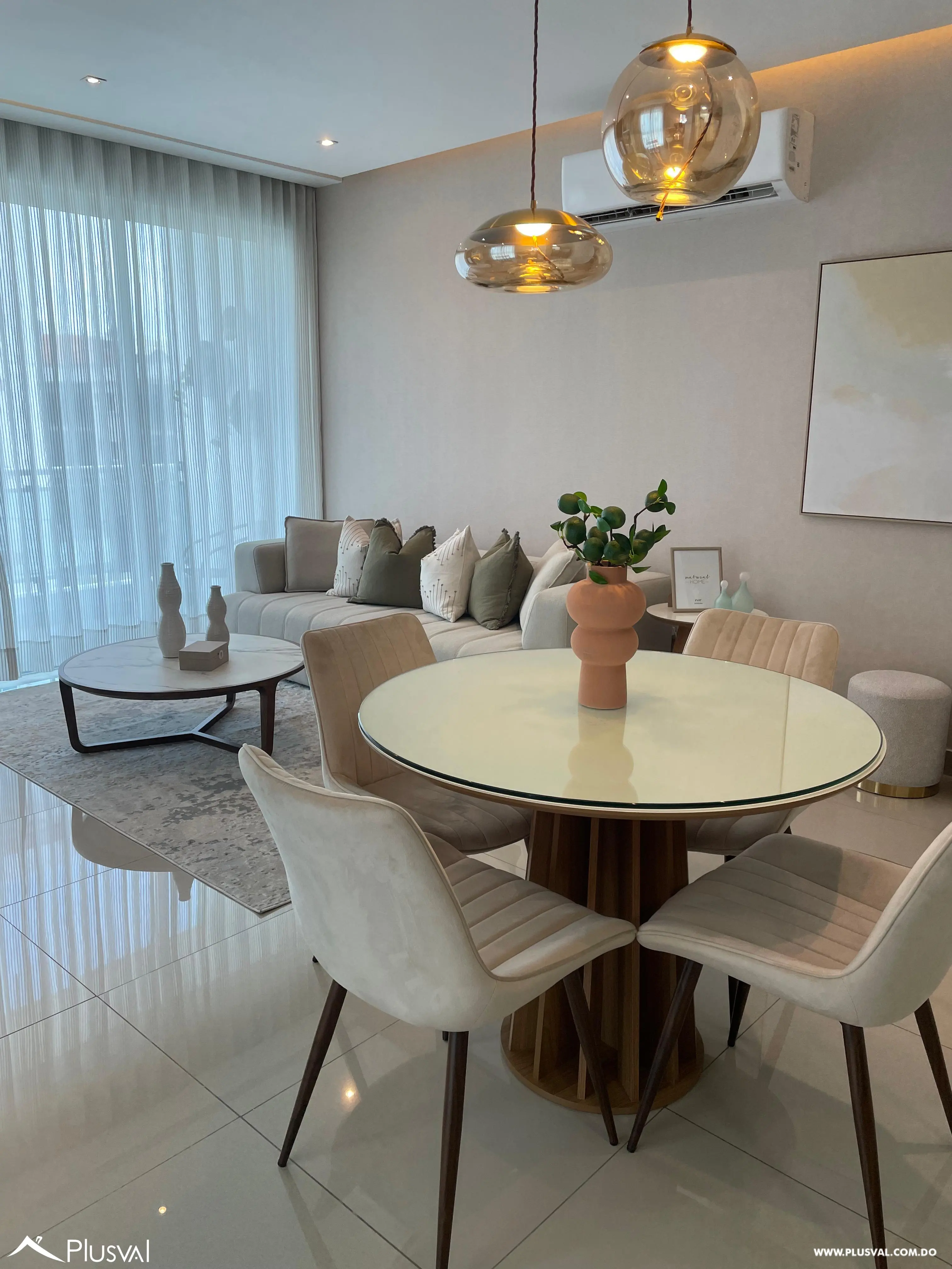 Se Alquila apartamento amueblado en Evaristo Morales 453898