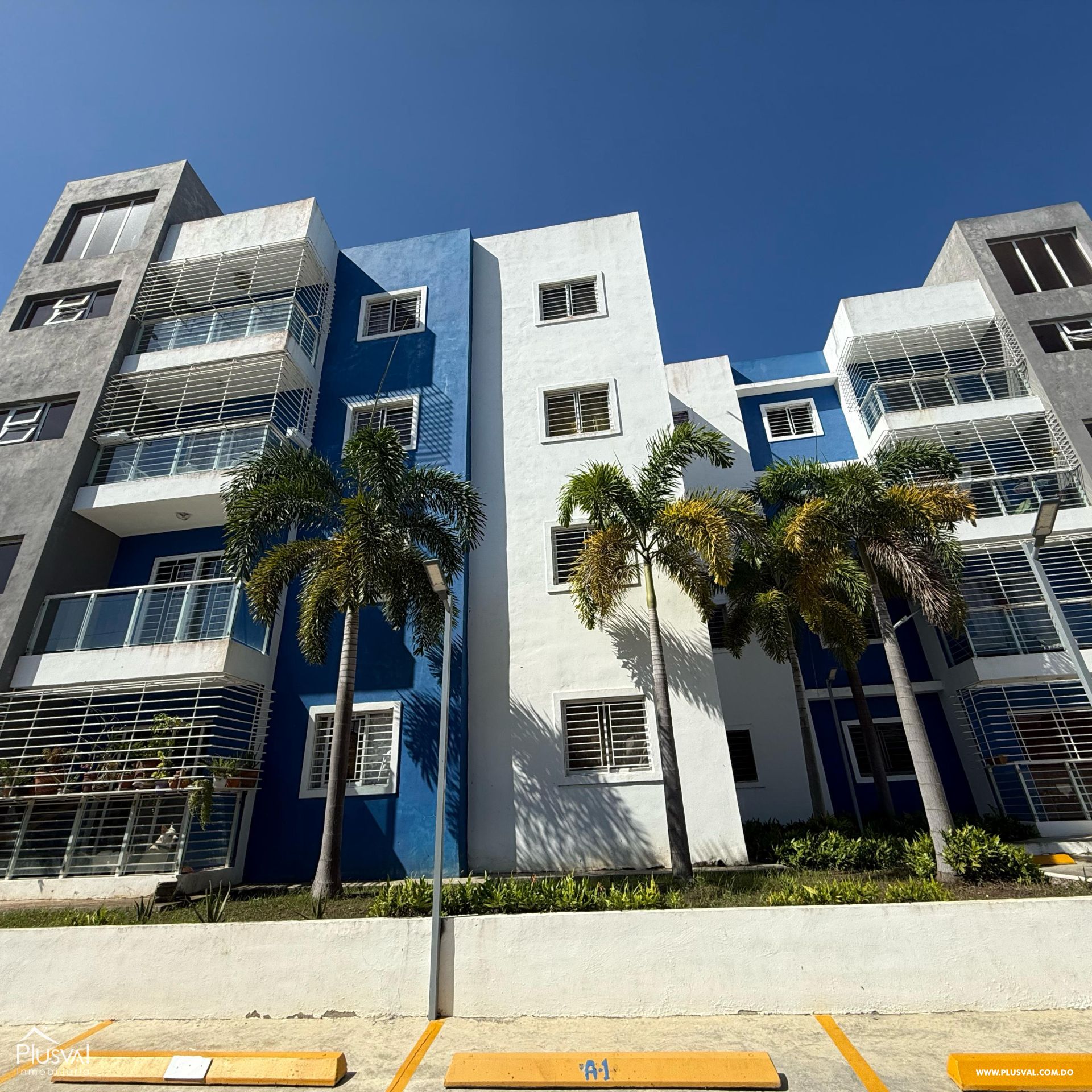 Venta de Apartamento Amueblado en El Embrujo III – Santiago 421457