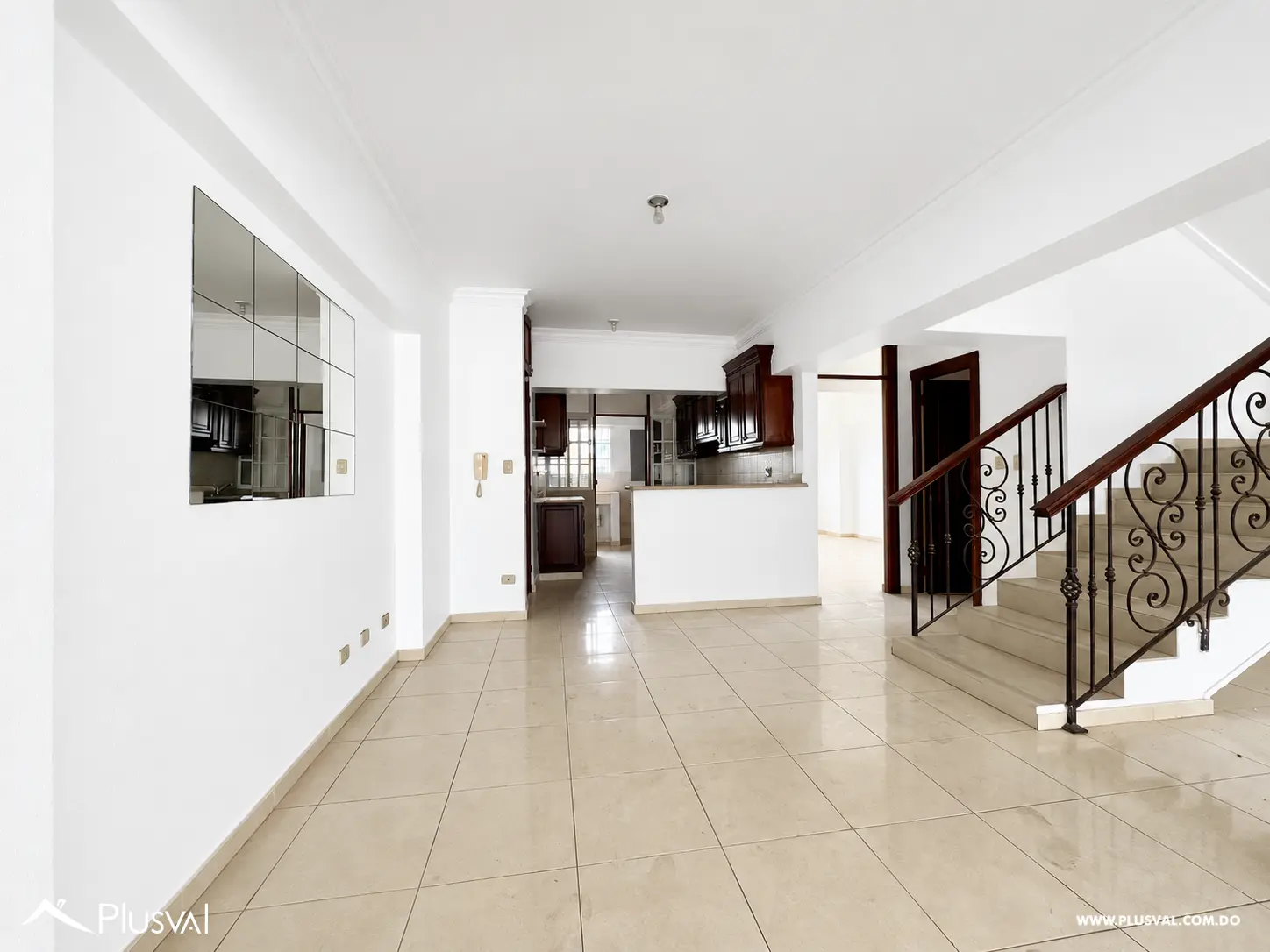 Alquilo Apto Tipo PH de 3 Niveles con amplia Terraza, en Mirador Norte 527623