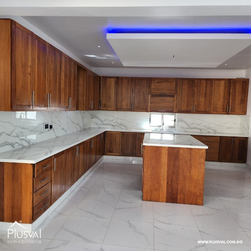 ESTUPENDA CASA EN VENTA EN LLANOS DE GURABO 410881