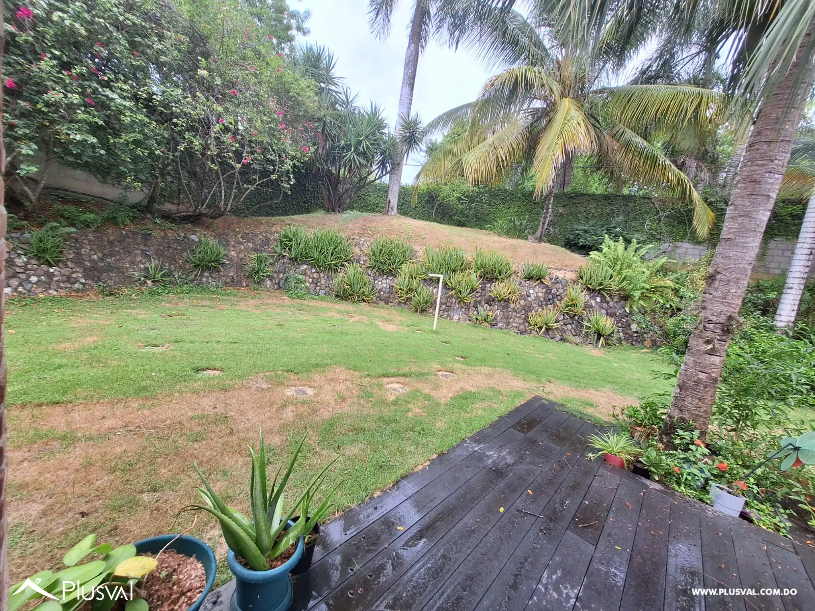Amplia Casa en venta de 1 nivel + Semisotano en Cuesta Brava 461240