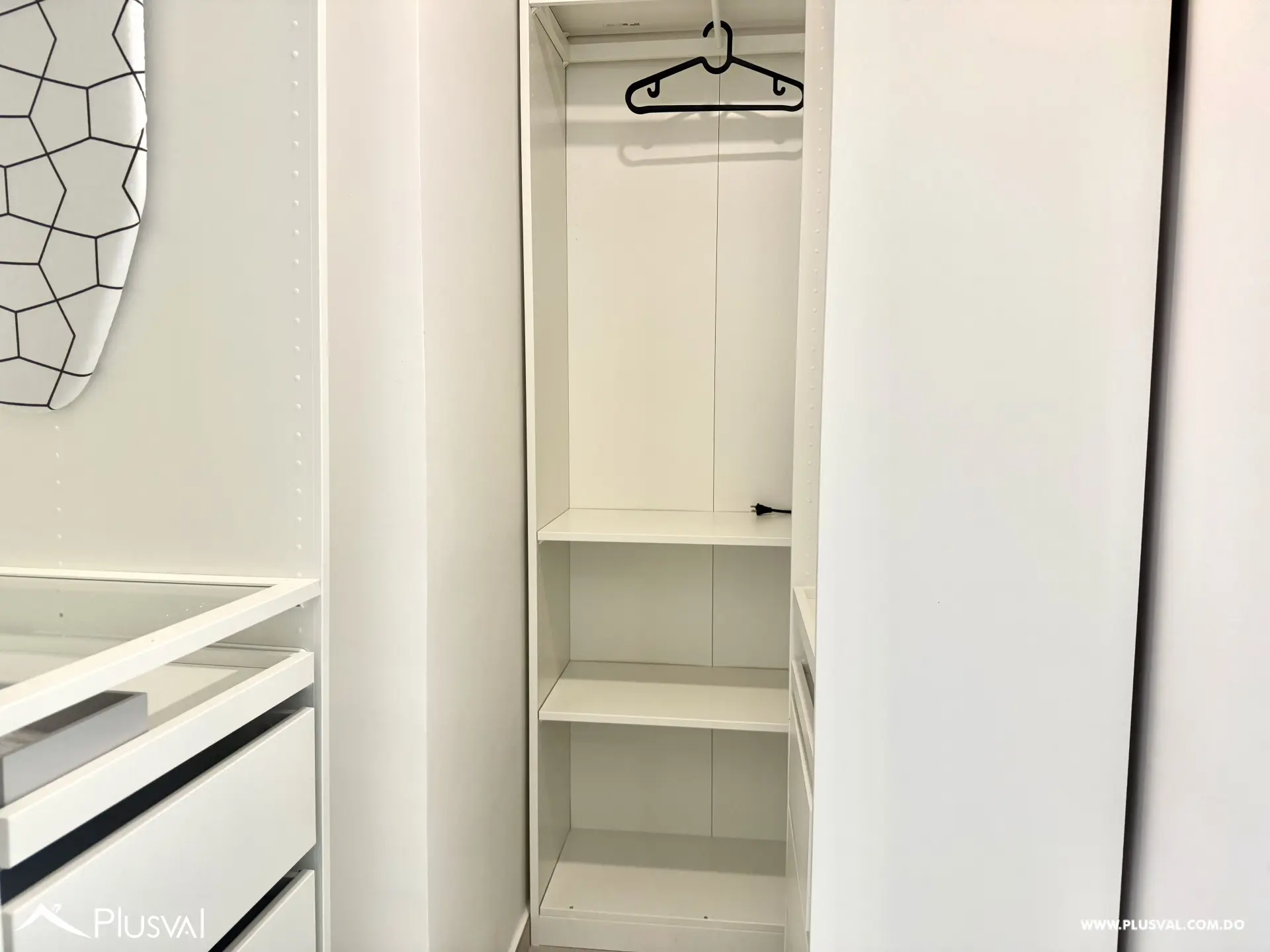 Apartamento amueblado en venta en Ocean Bay 522169