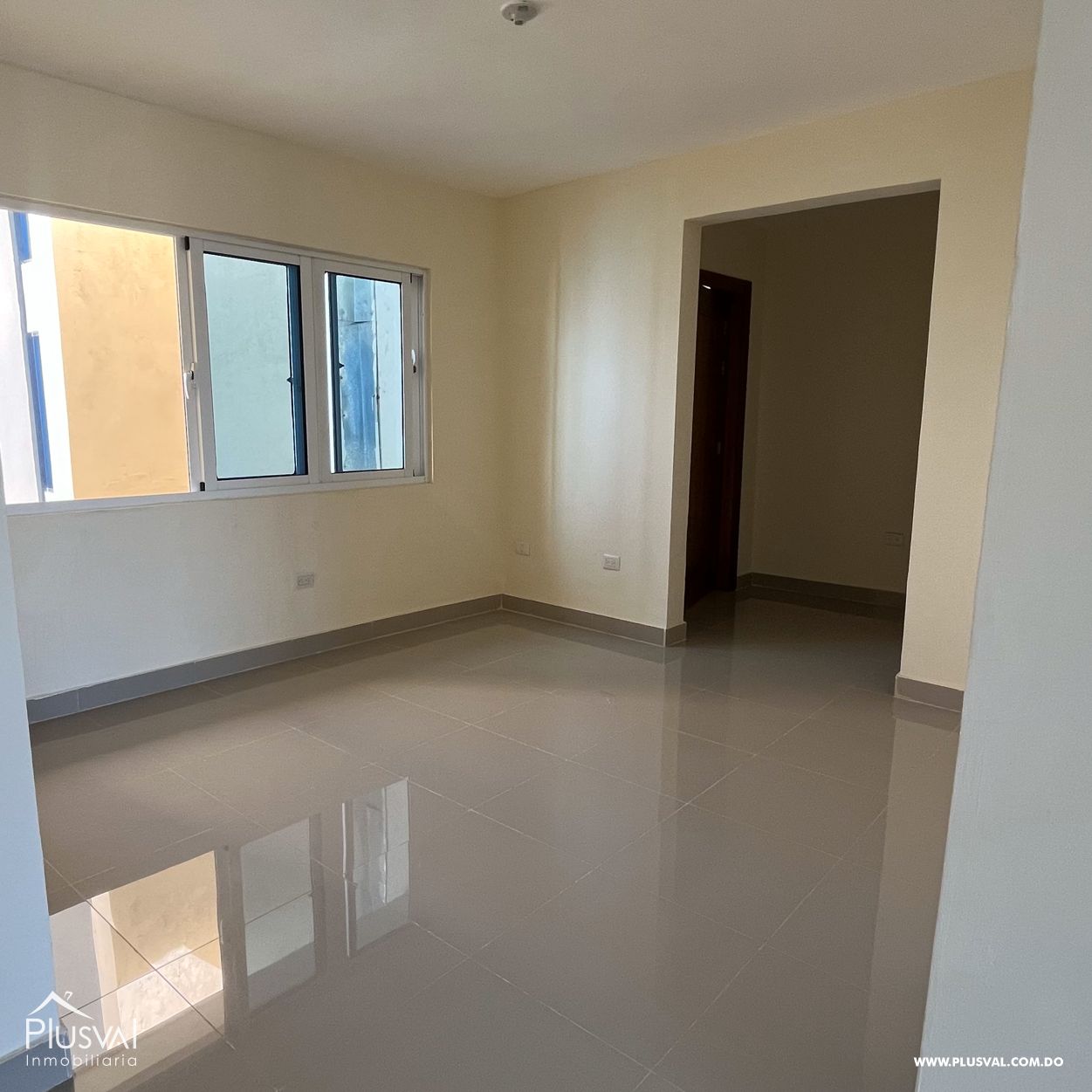 Amplio Apartamento en Venta en Proyecto Privado 418429