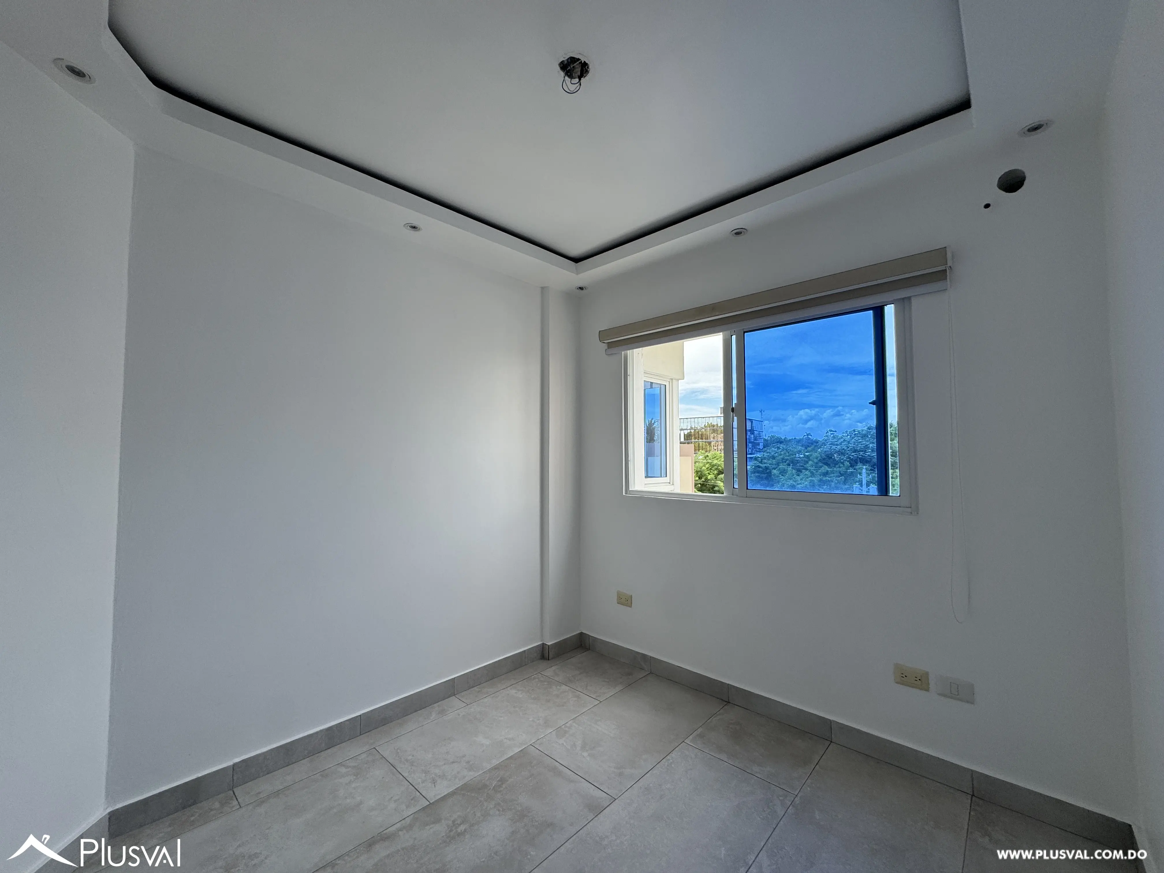 Penthouse en alquiler de 3 habitaciones con terraza en Altos de Arroyo Hondo 462851