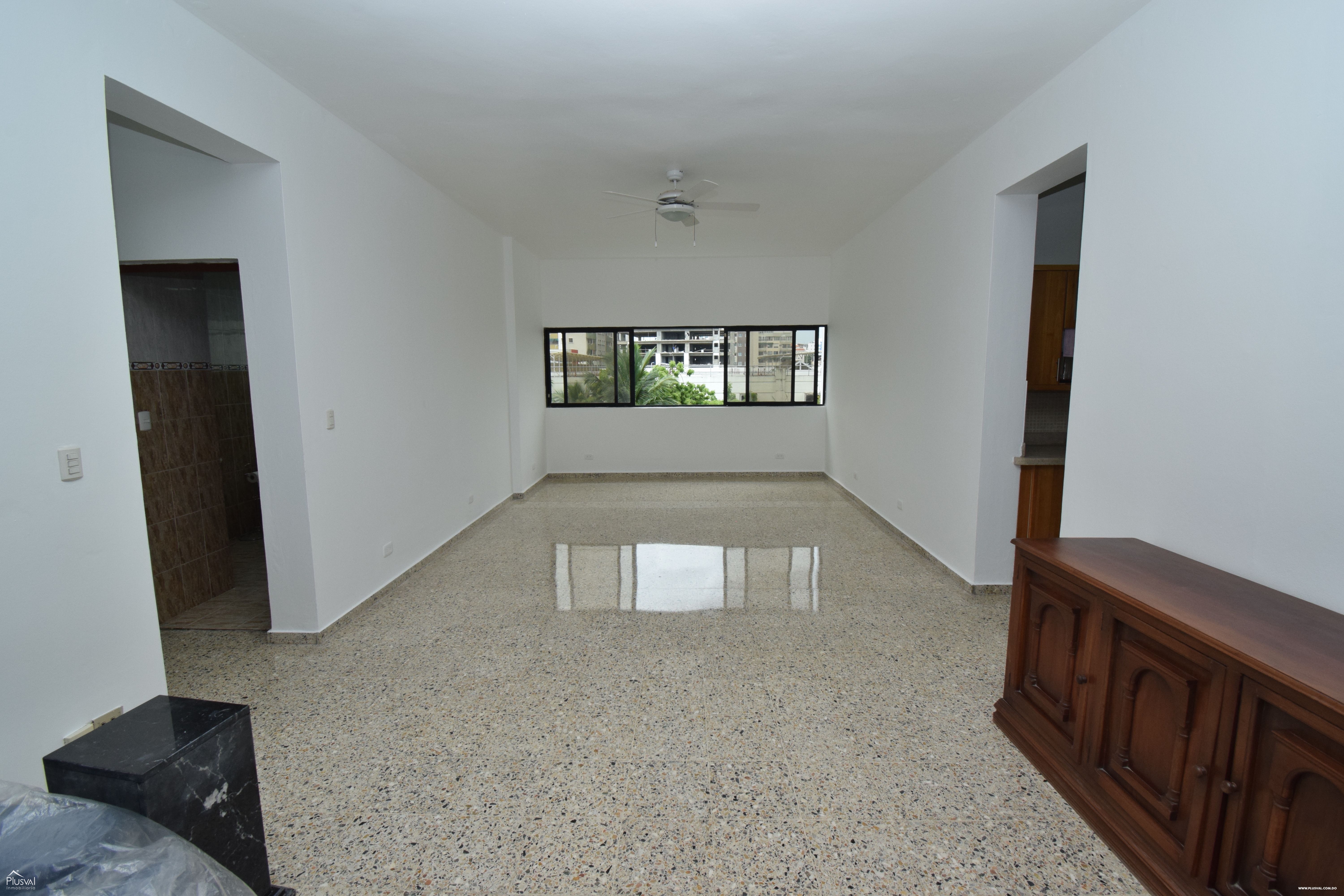 Apartamento de estilo clasico, en alquiler vacio en Condominio Bella Vista 292901