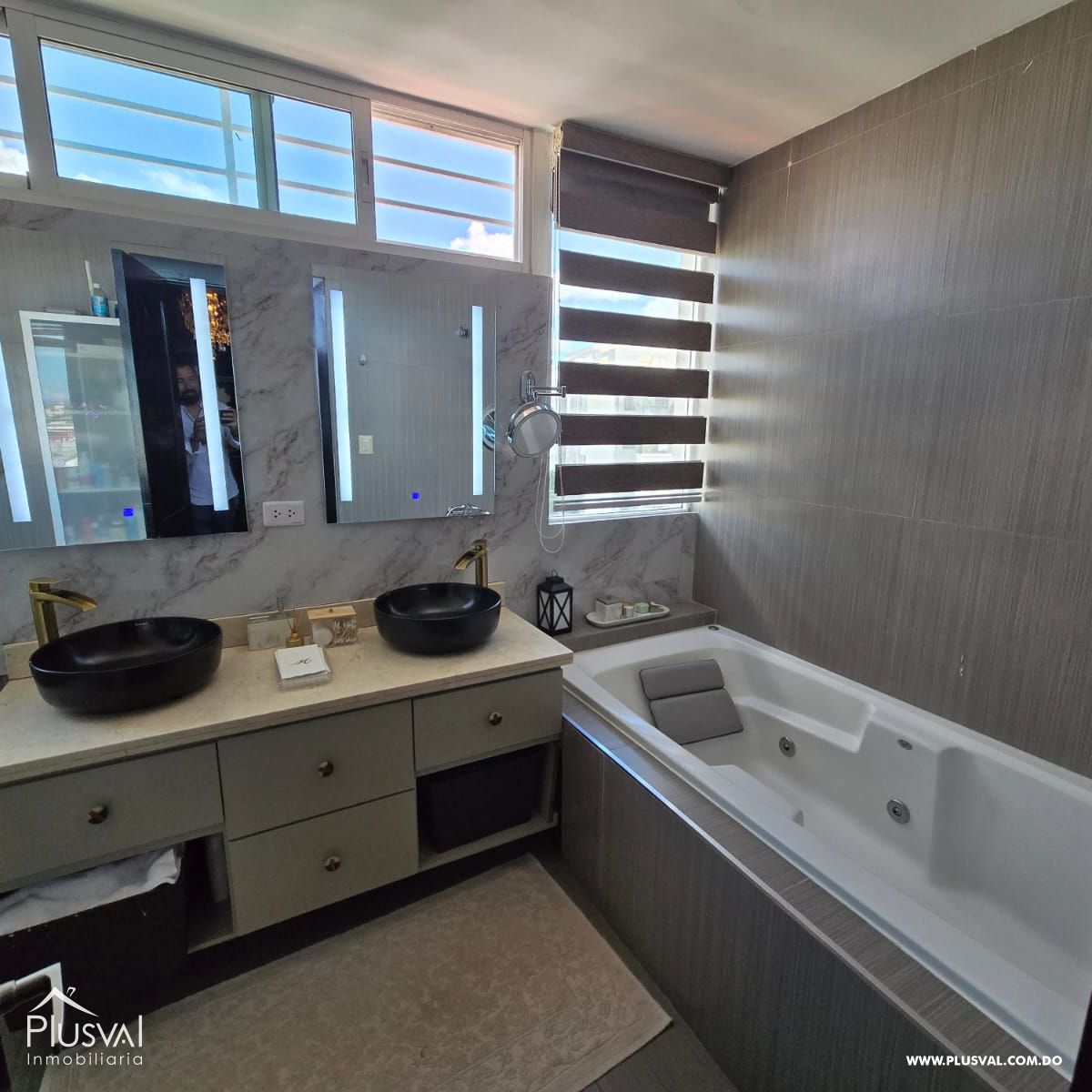 Expectacular Penthouse de 4 habitaciones en Serralles 397131