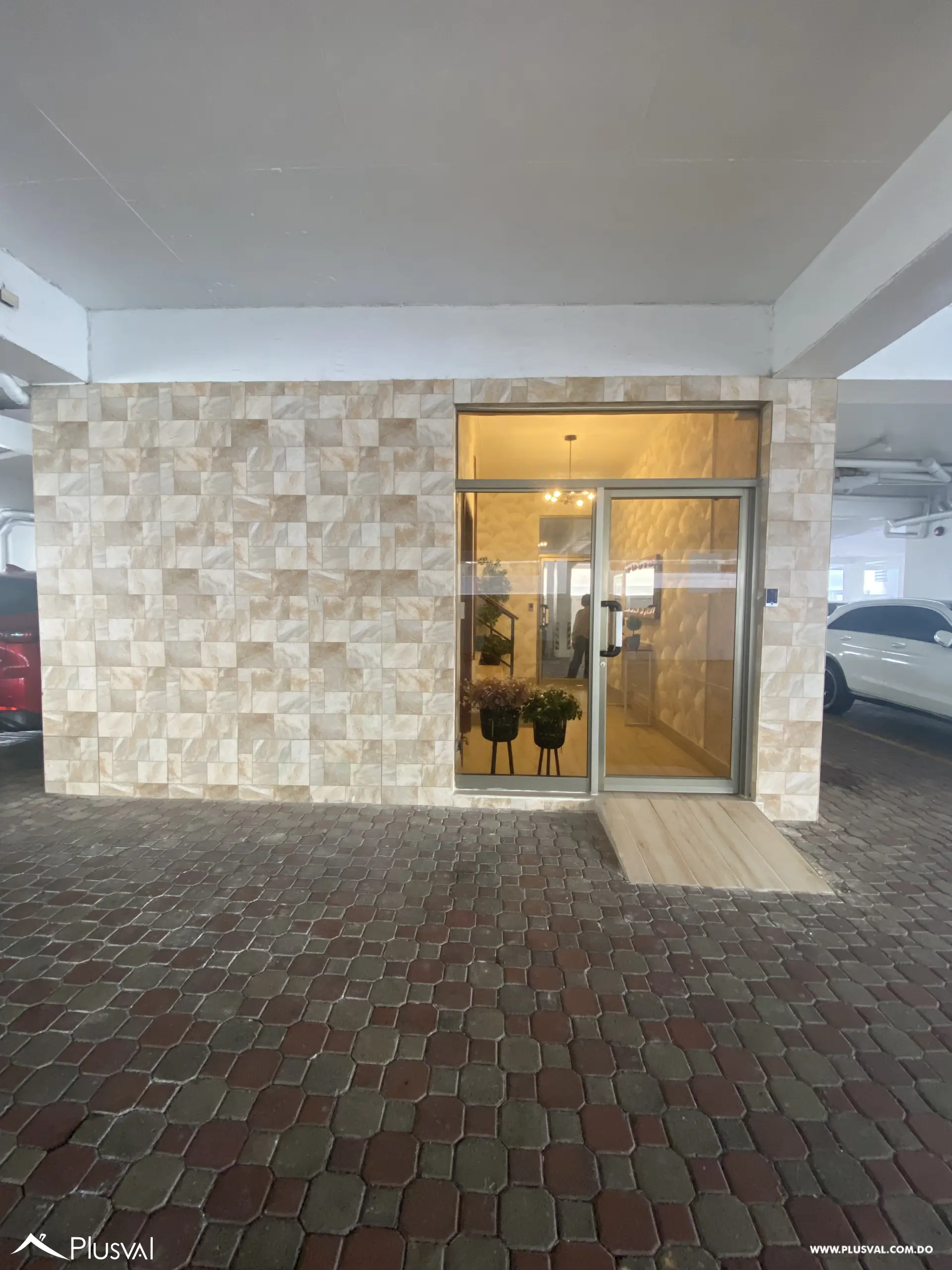 Alquilo Excelente Apartamento en Naco 453705