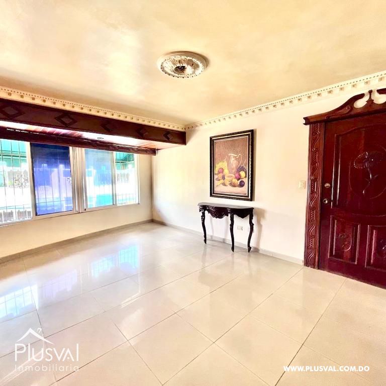 Amplio Penthouse en venta en Alma Rosa I 321416