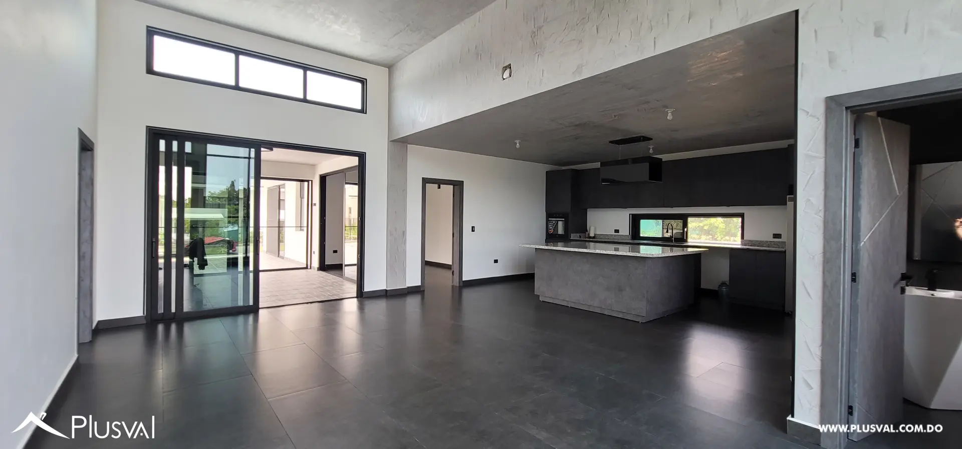 CASA 31 EN CALLE ALMENDRO, PASEO DEL SENDERO 527584