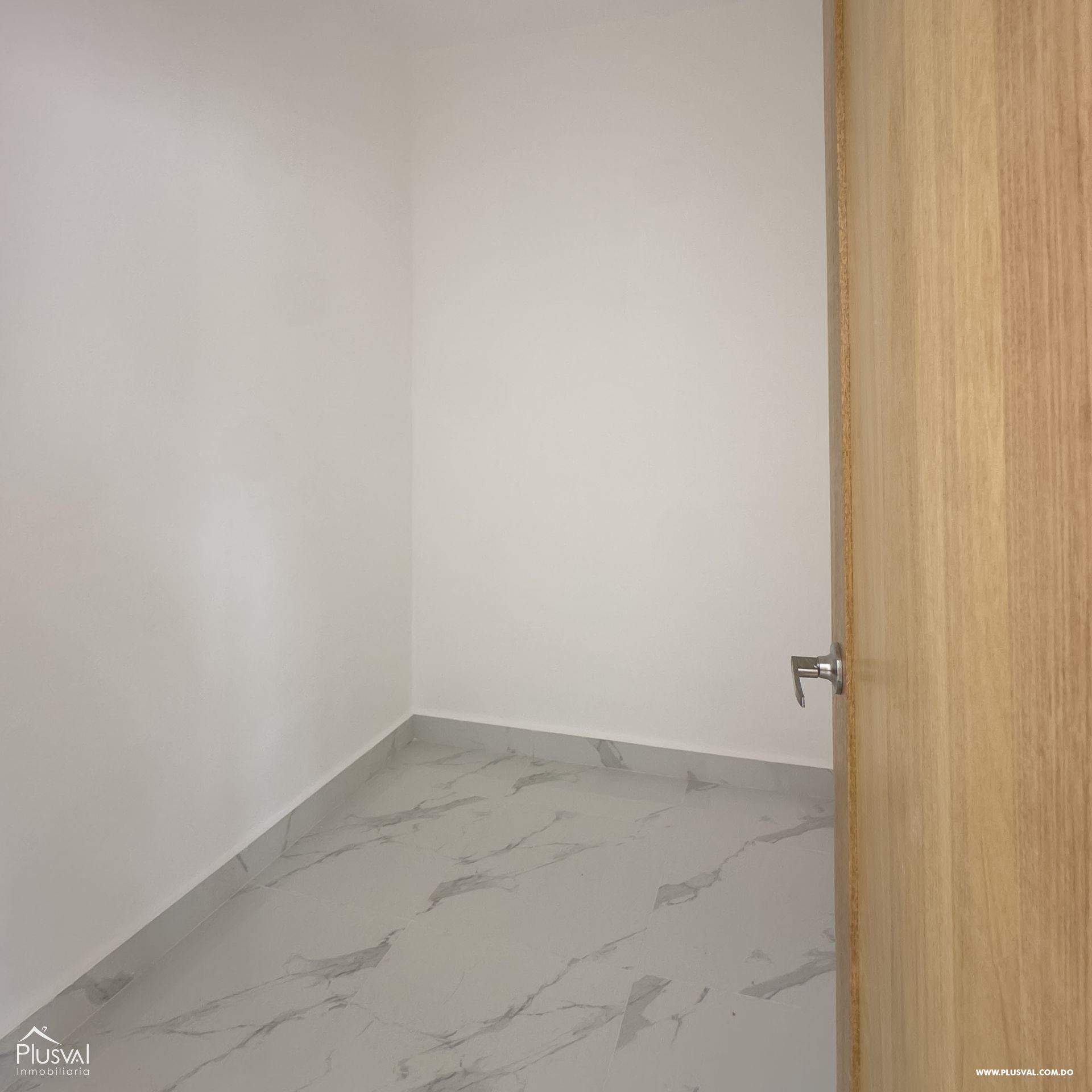 Apartamento a estrenar con terraza en venta en Los Rios 429648