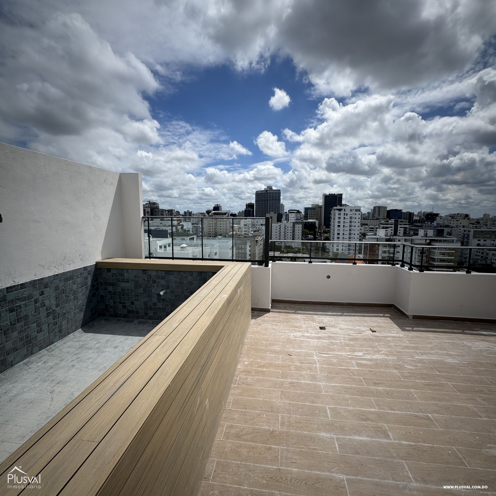 Penthouse Apartamento en venta de 2 habitaciones en Evaristo Morales 434028