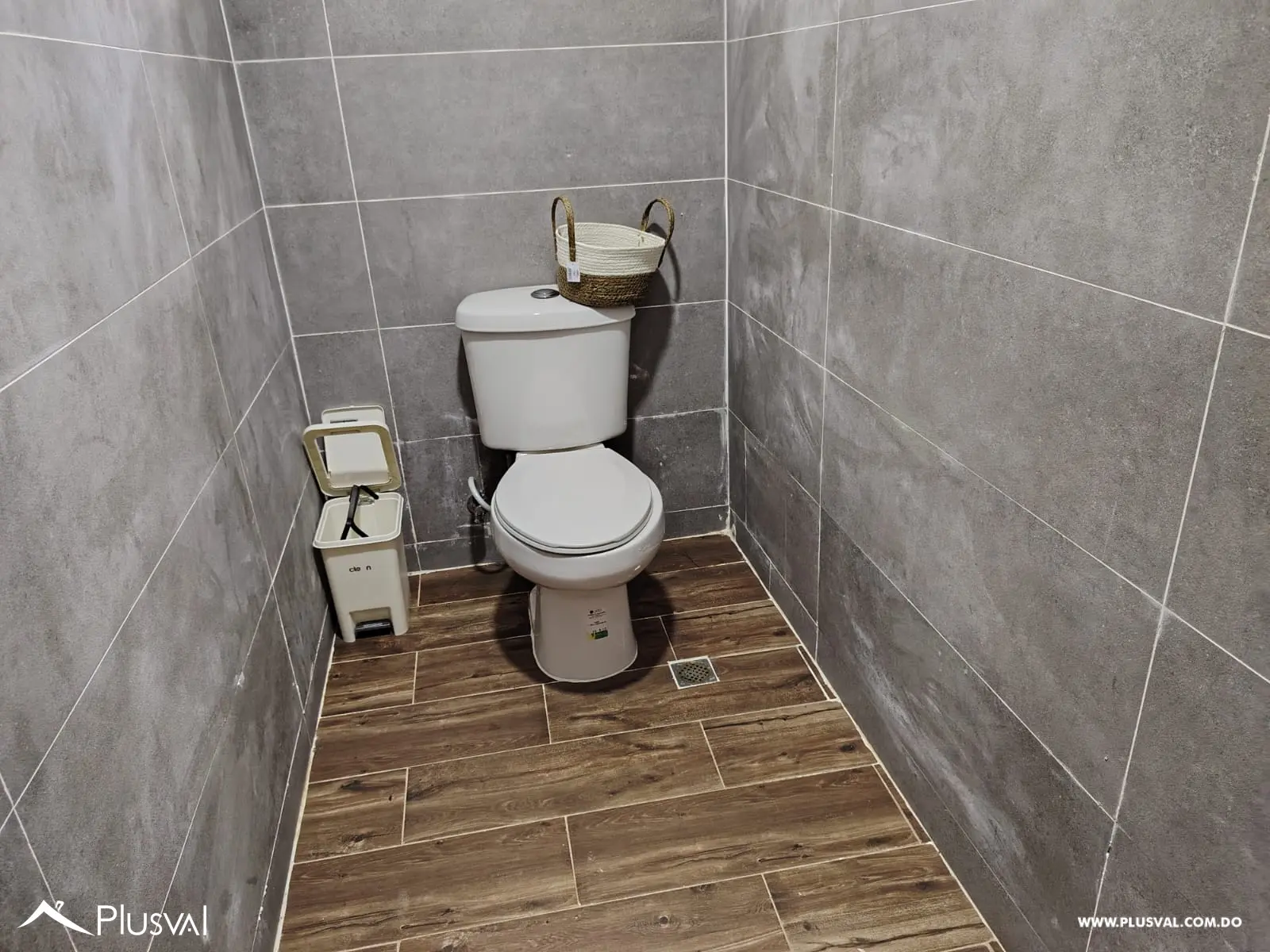 Villa Moderna en Jarabacoa, en Residencial Cerrado. 463280