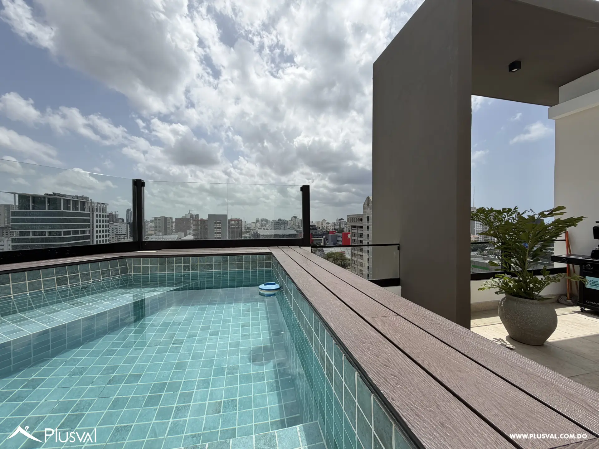 Se alquila apartamento nuevo en Evaristo Morales de 2 habitaciones 517073