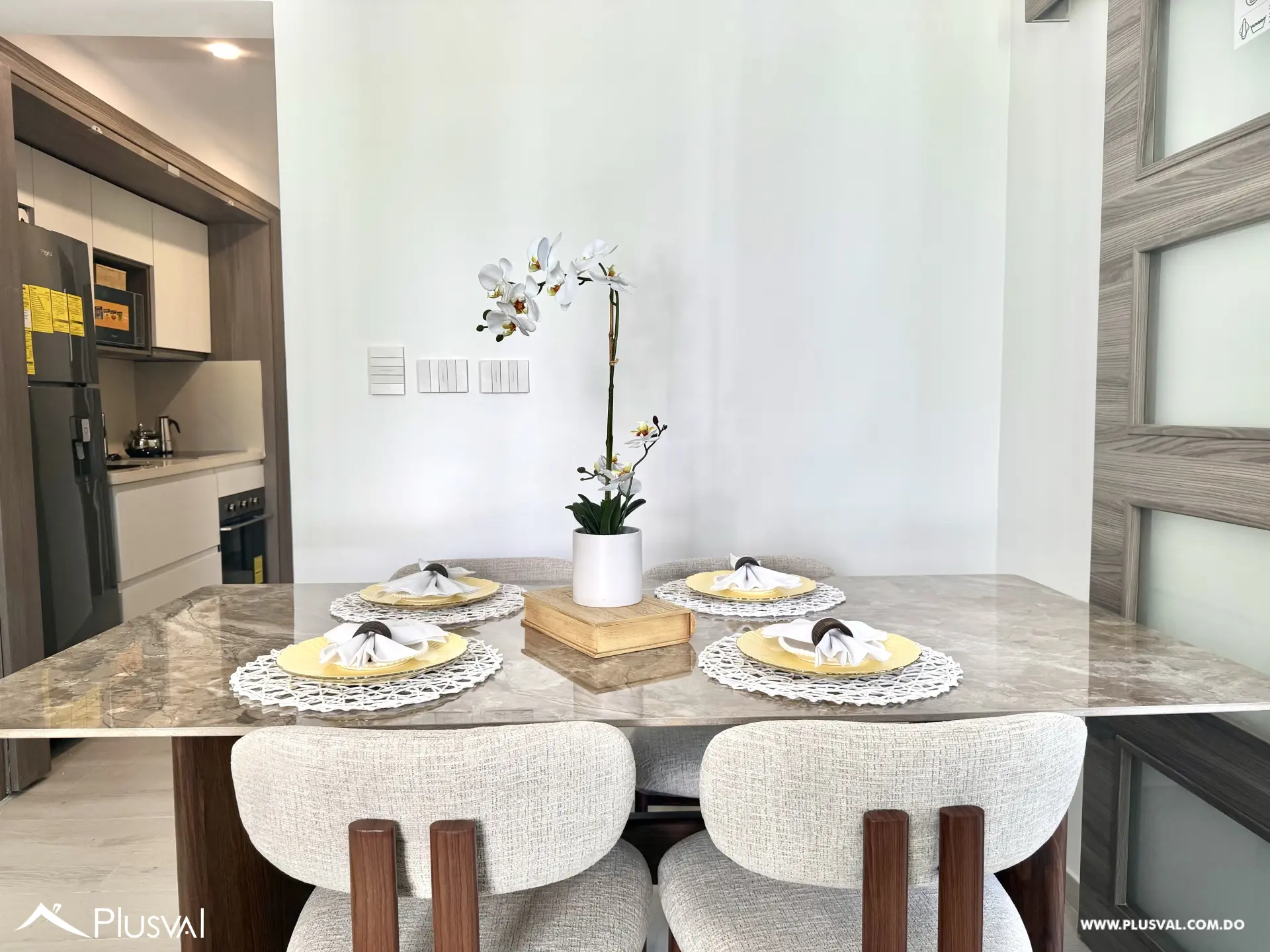 Apartamento amueblado en venta en Ocean Bay 522171