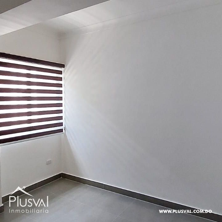 Venta de amplio apartamento con línea Blanca en Arroyo Hondo Viejo 228033