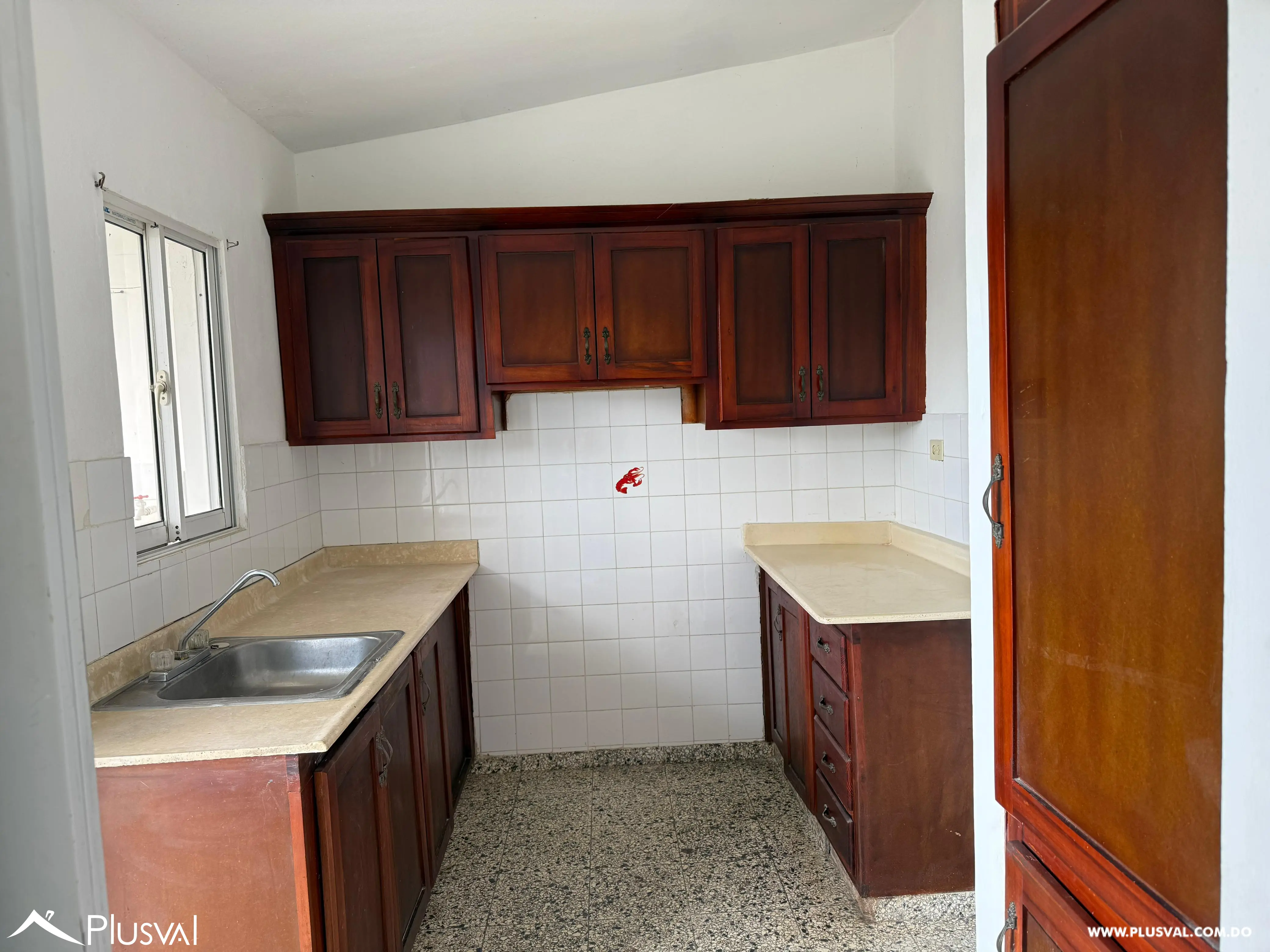 Apartamento tercer nivel en residencial para venta 464129