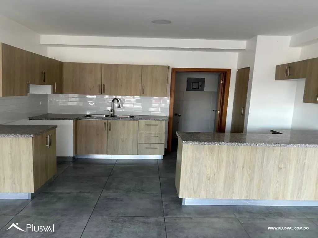 Apartamento en alquiler en Evaristo Morales 528377
