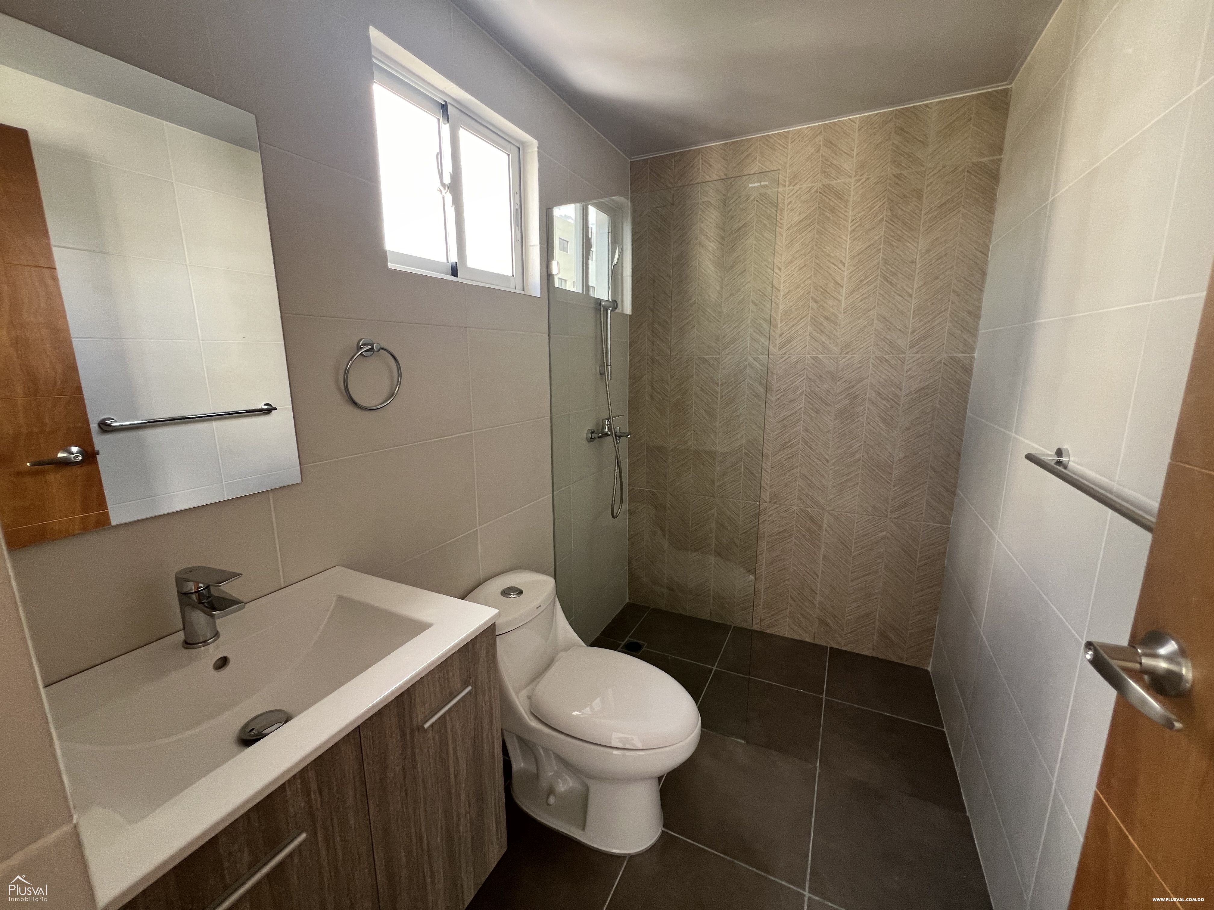 Apartamento en alquiler en Evaristo Morales 319629