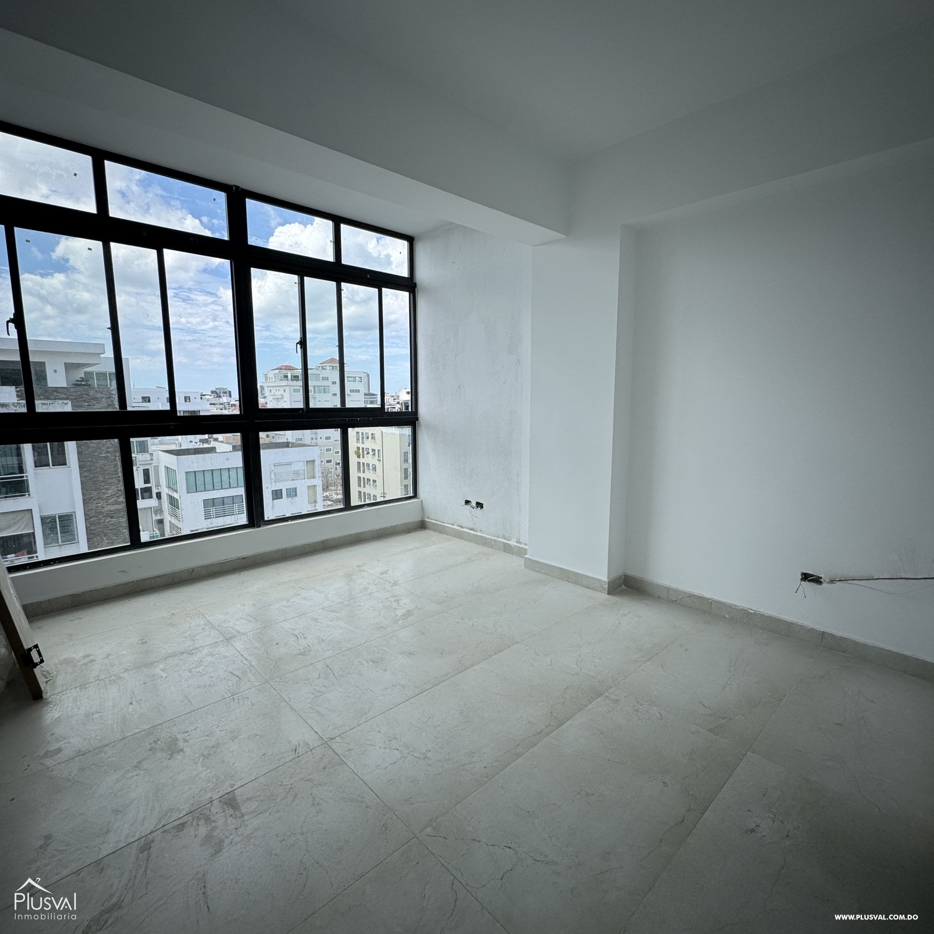 Penthouse Apartamento en venta de 2 habitaciones en Evaristo Morales 434034