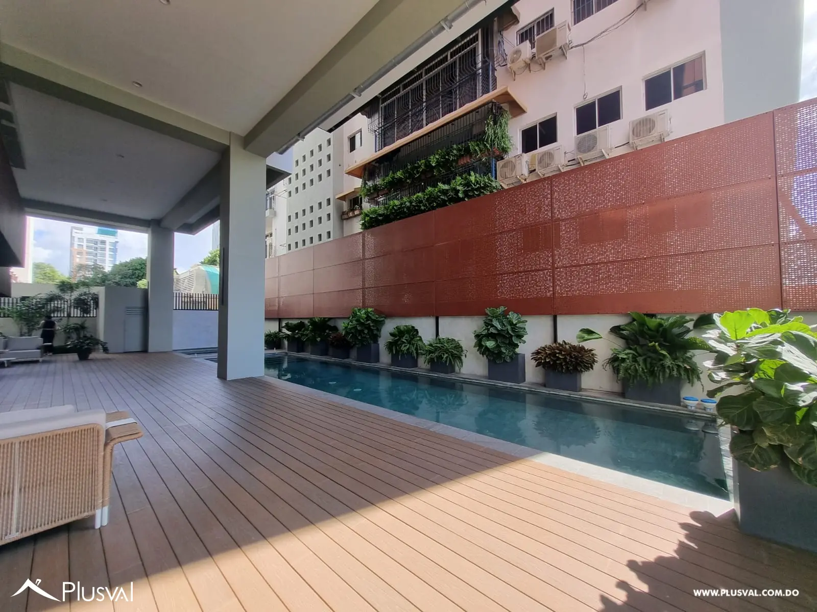 Apartamento en venta en Piantini piso 11 vista parcial al mar 504027