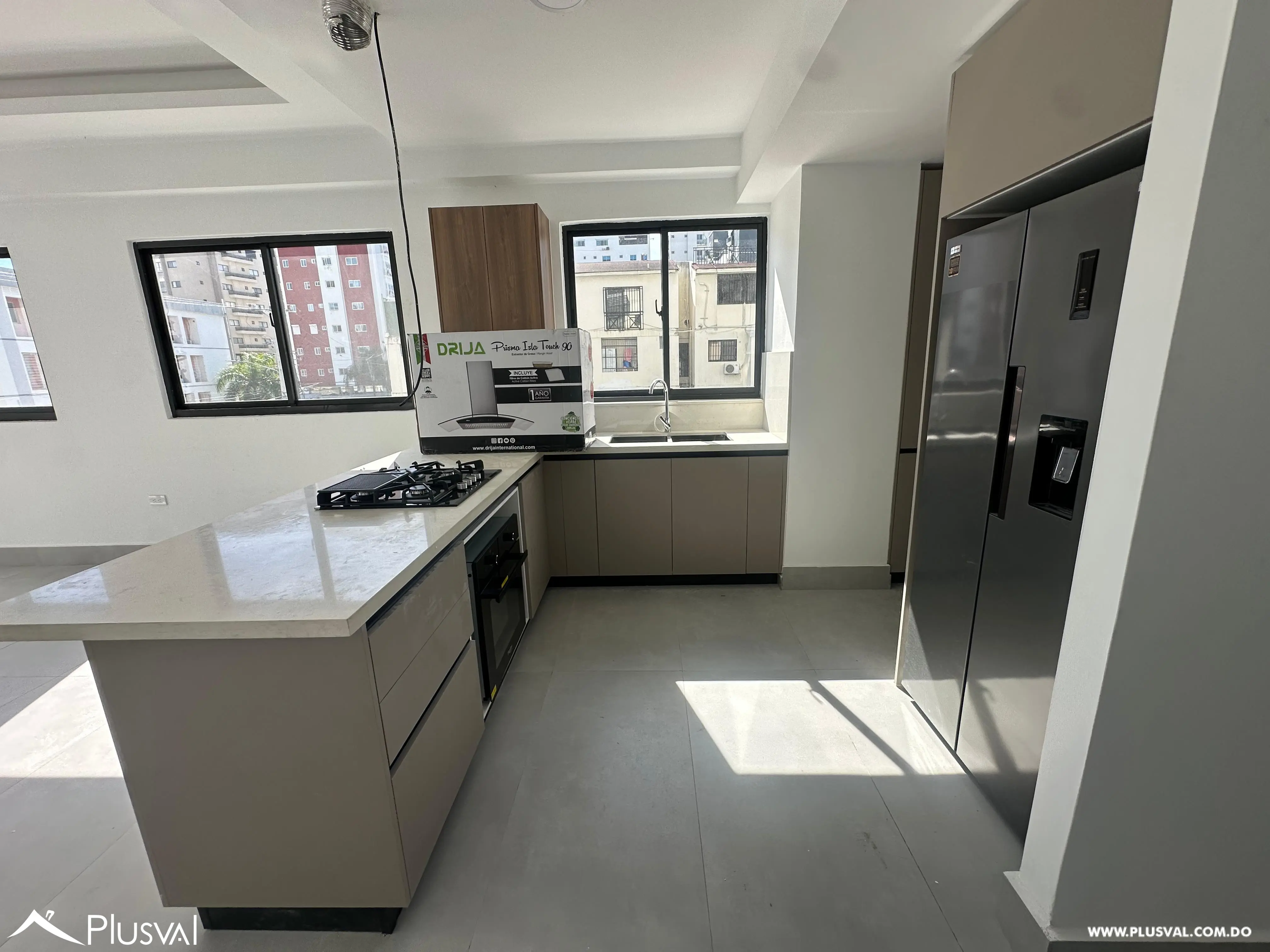 Apartamento de 1 habitación en alquiler en Evaristo Morales 484047