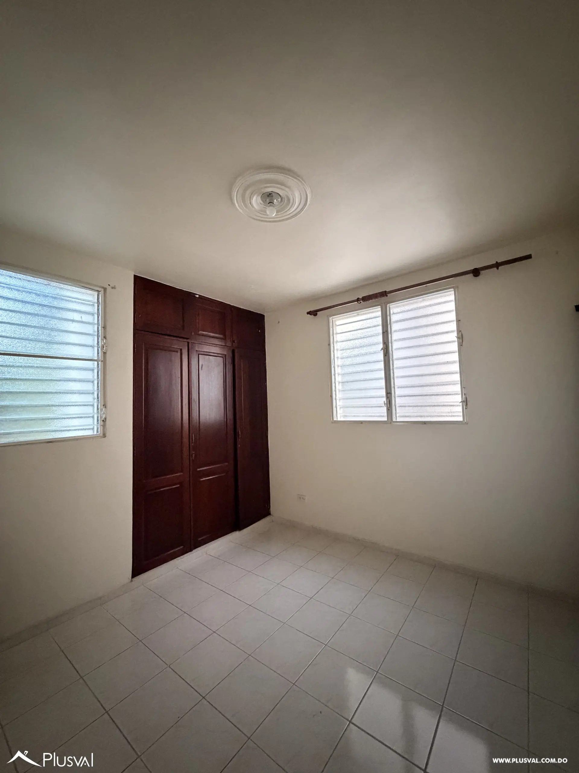 Apartamento de 3 habitaciones en Alquiler en La Esmeralda 516790