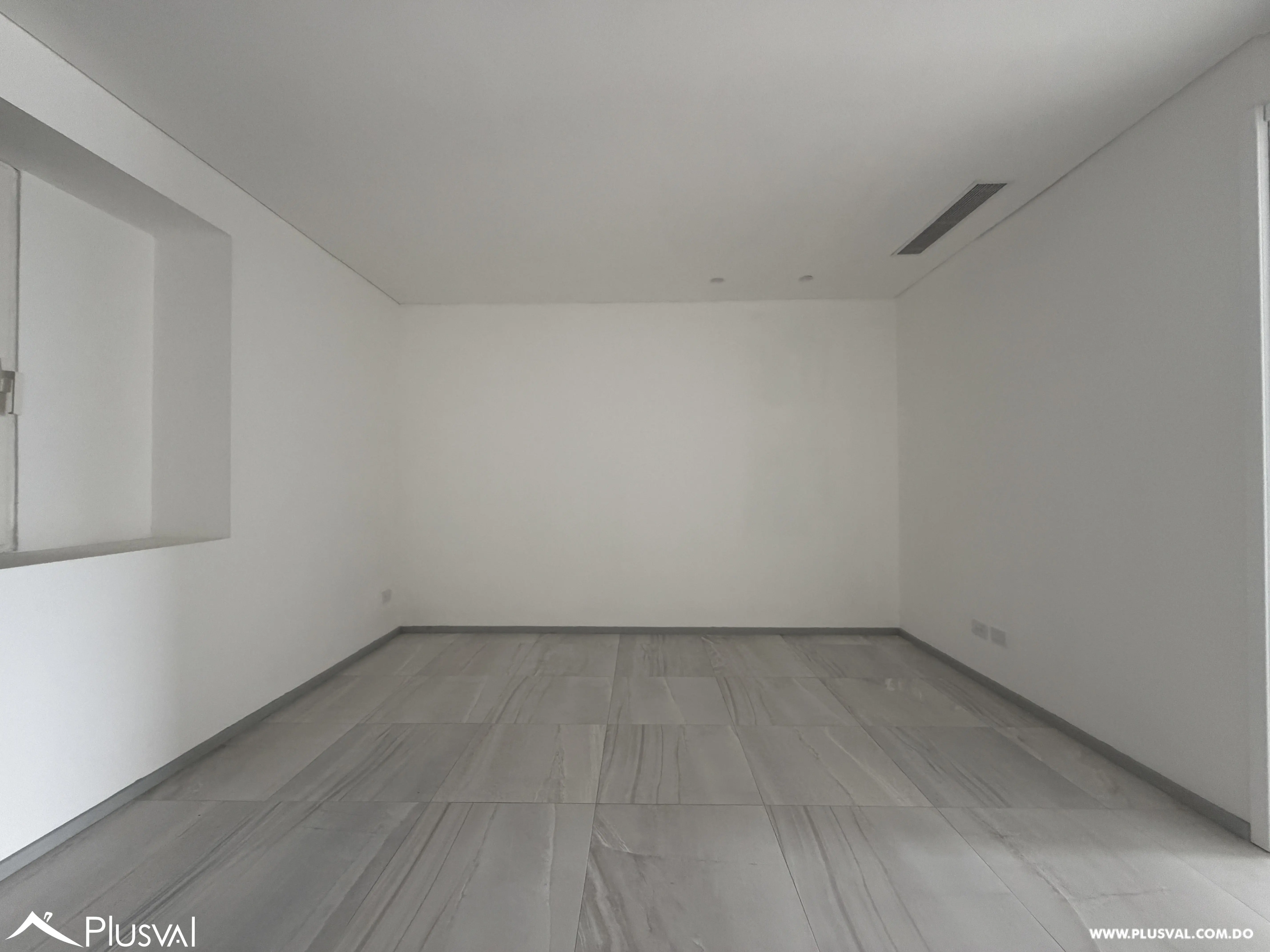 Alquiler de apto tipo loft, de 2 habitaciones en Evaristo Morales. 524873