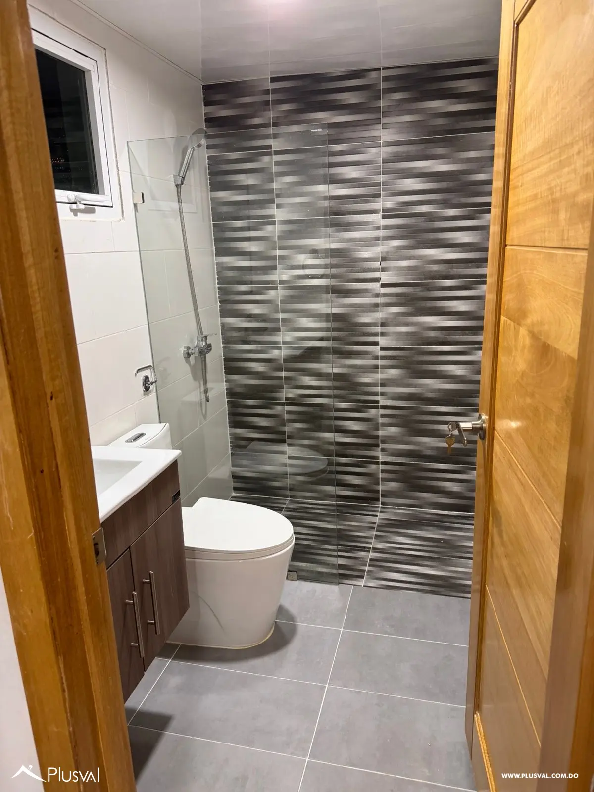 Espacioso apartamento amueblado  de 1 habitación en venta en Bella Vista 499444