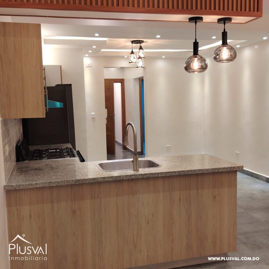 Apartamento en alquiler en Evaristo Morales 505744